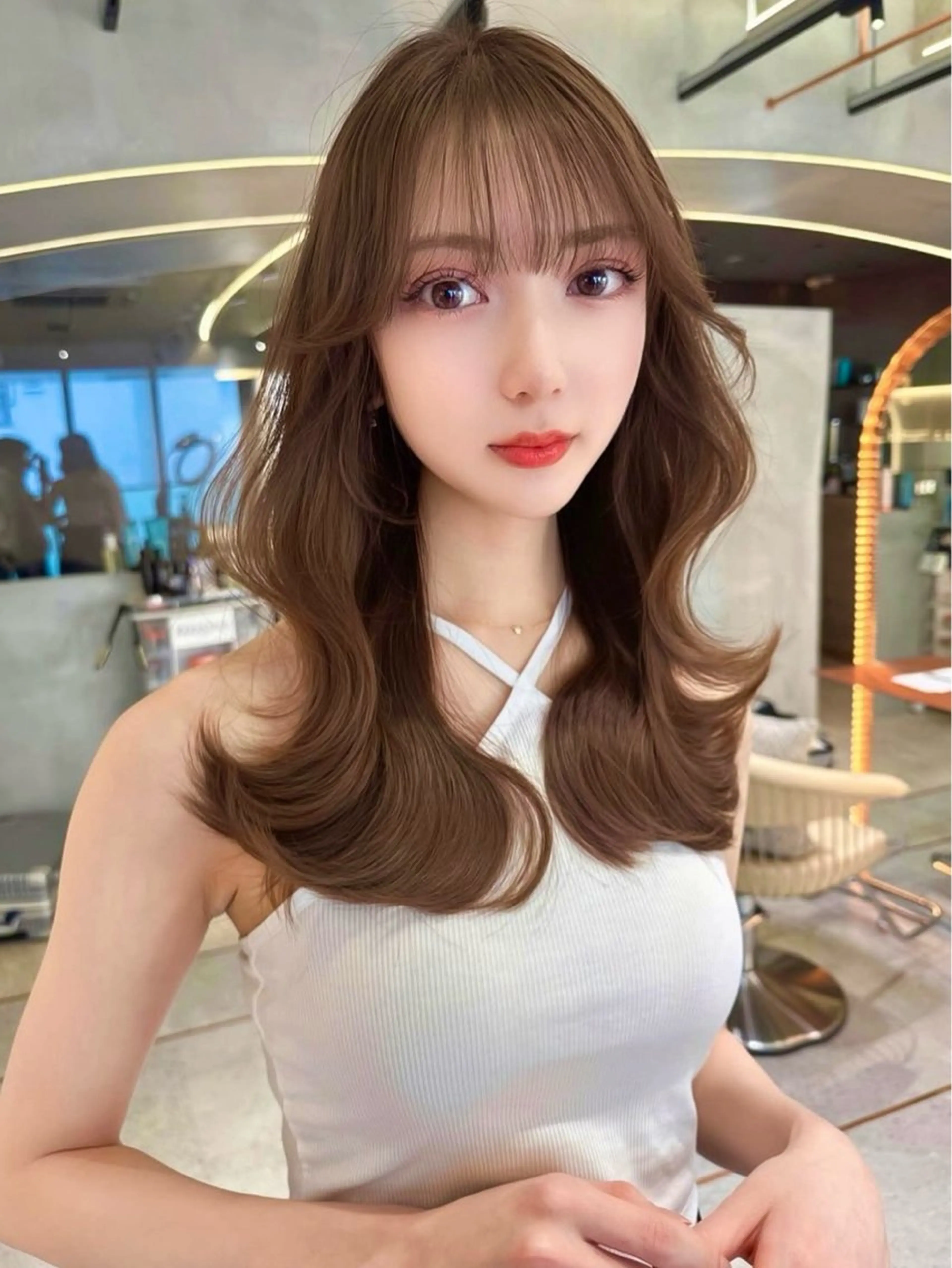 セミロング カラー カット ヘアカラー トリートメント レイヤー/韓国 ハイトーン興津史弥のヘアスタイル