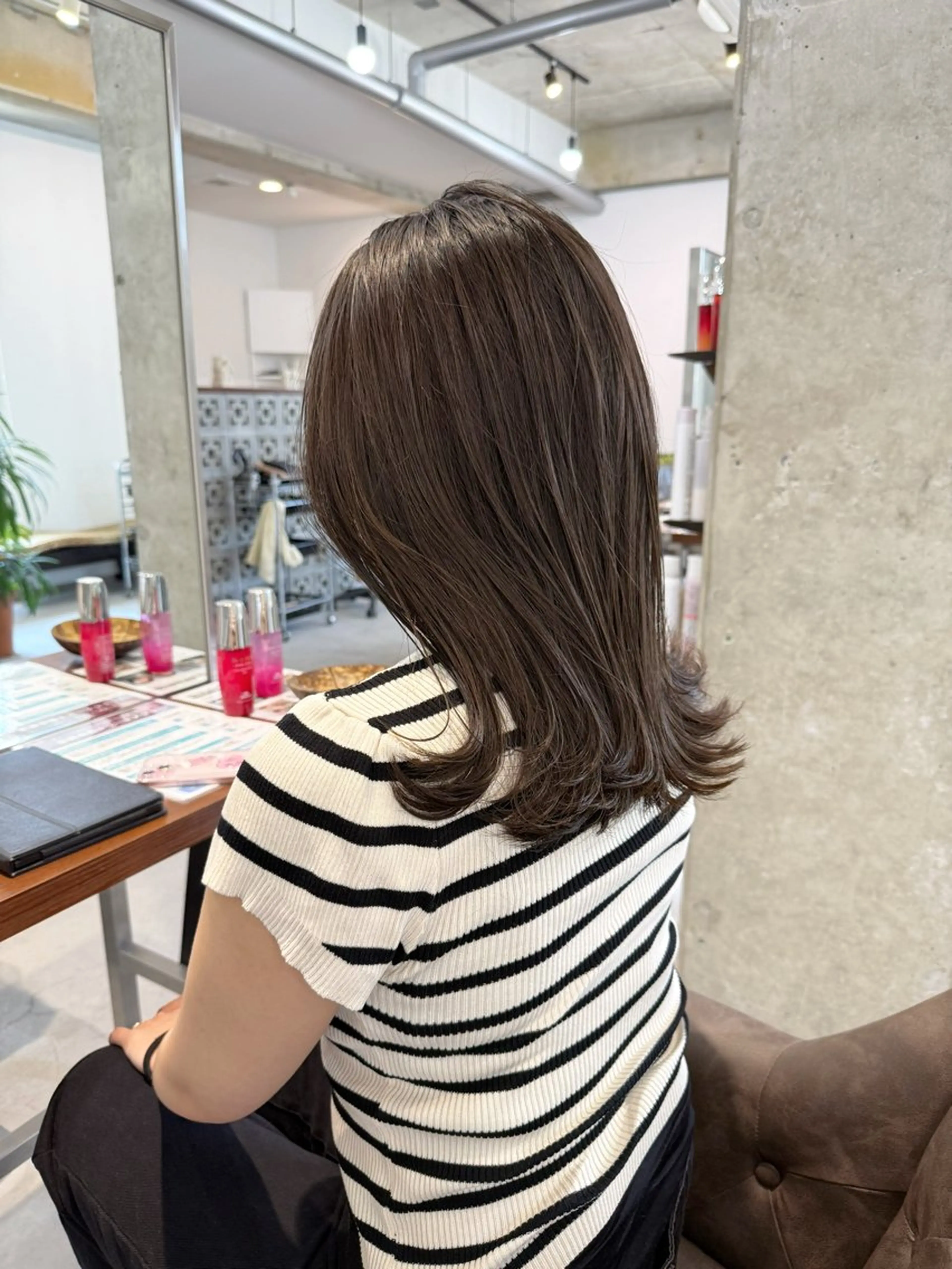 ミディアム カラー ブルーカラー 透明感カラー カット ヘアカラー トリートメント カイリ /レイヤーカットのヘアスタイル