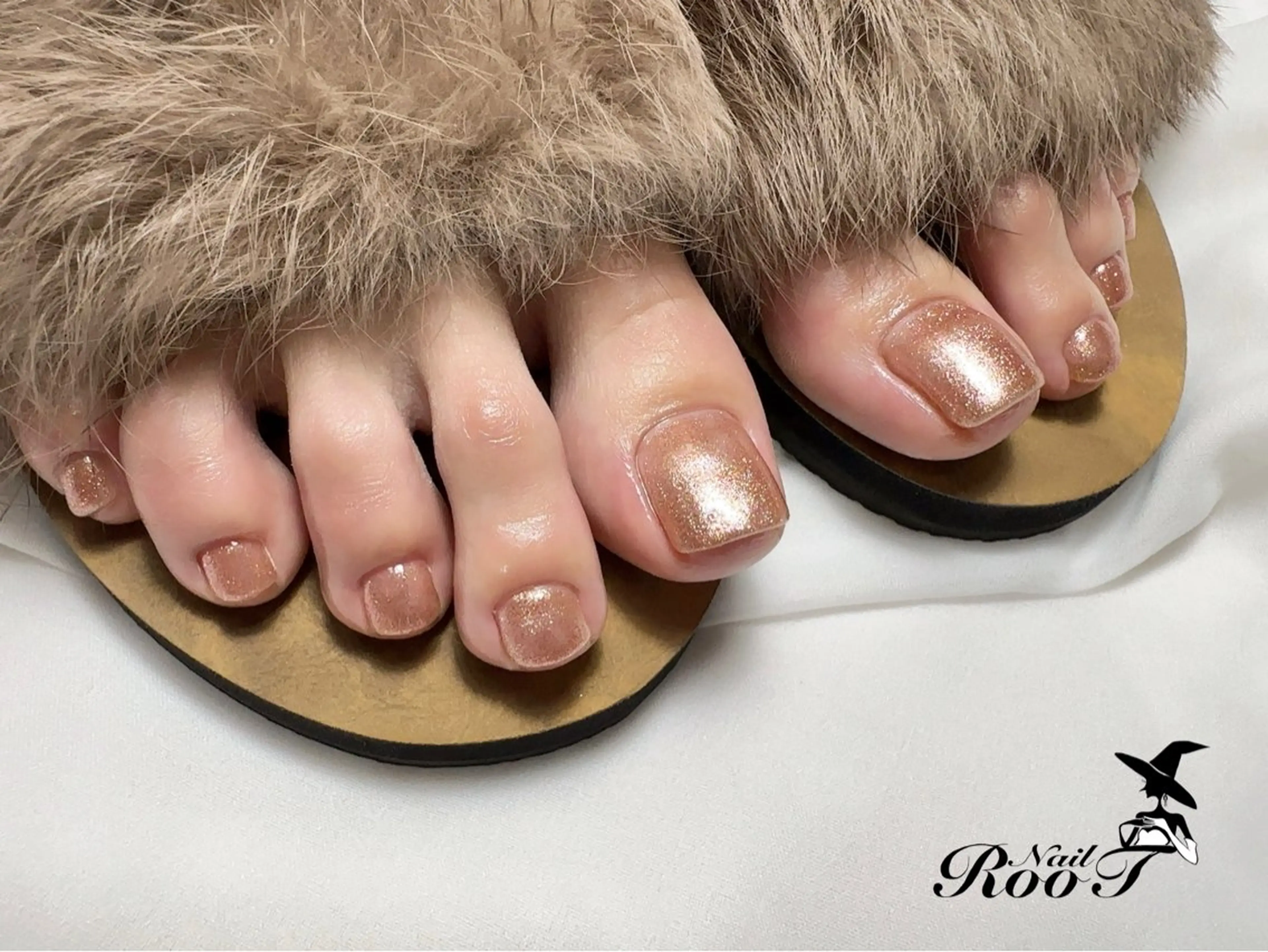 ネイル ワンカラーネイル フットネイル RooT Nailのネイルデザイン
