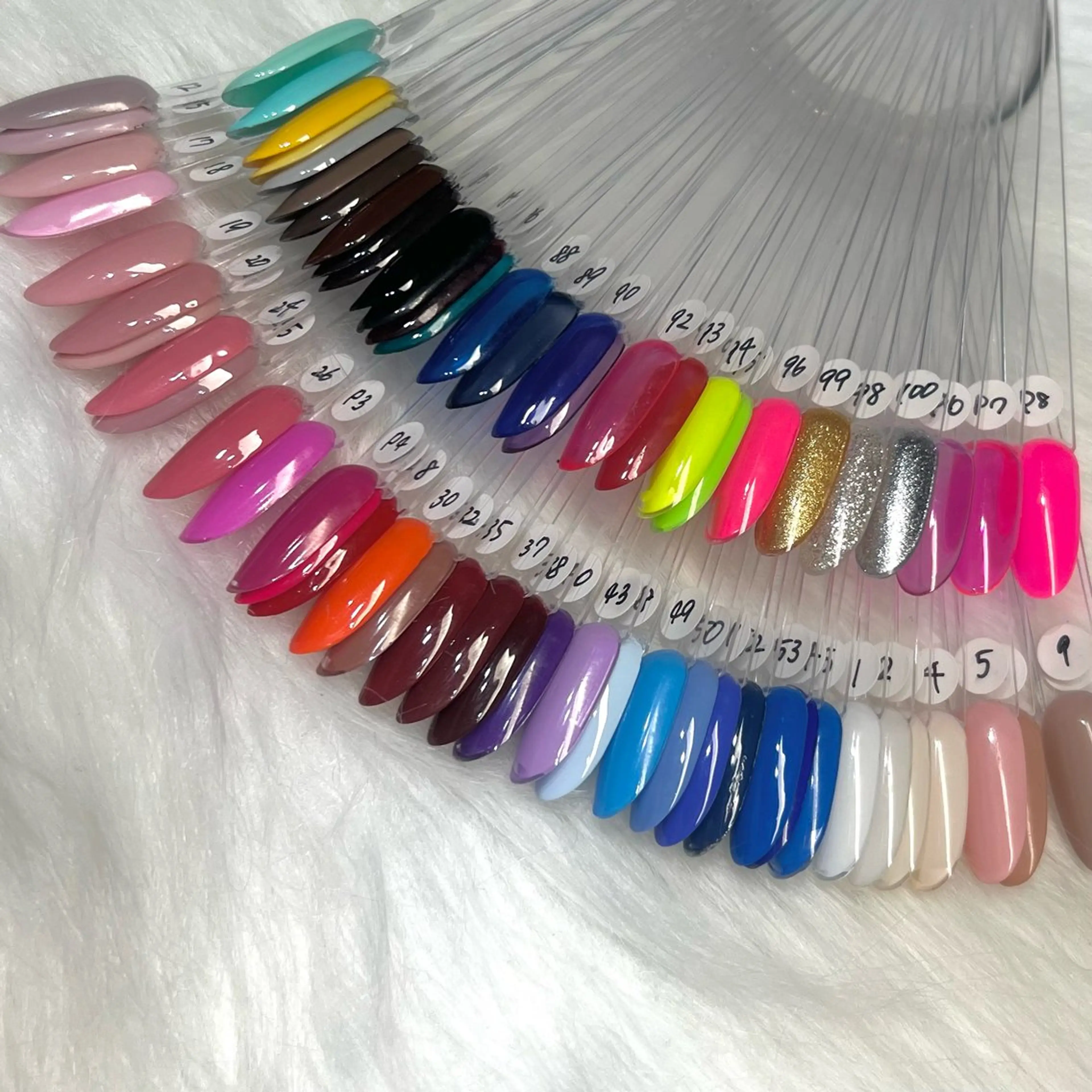 ネイル NOLIMIT moeaのネイルデザイン