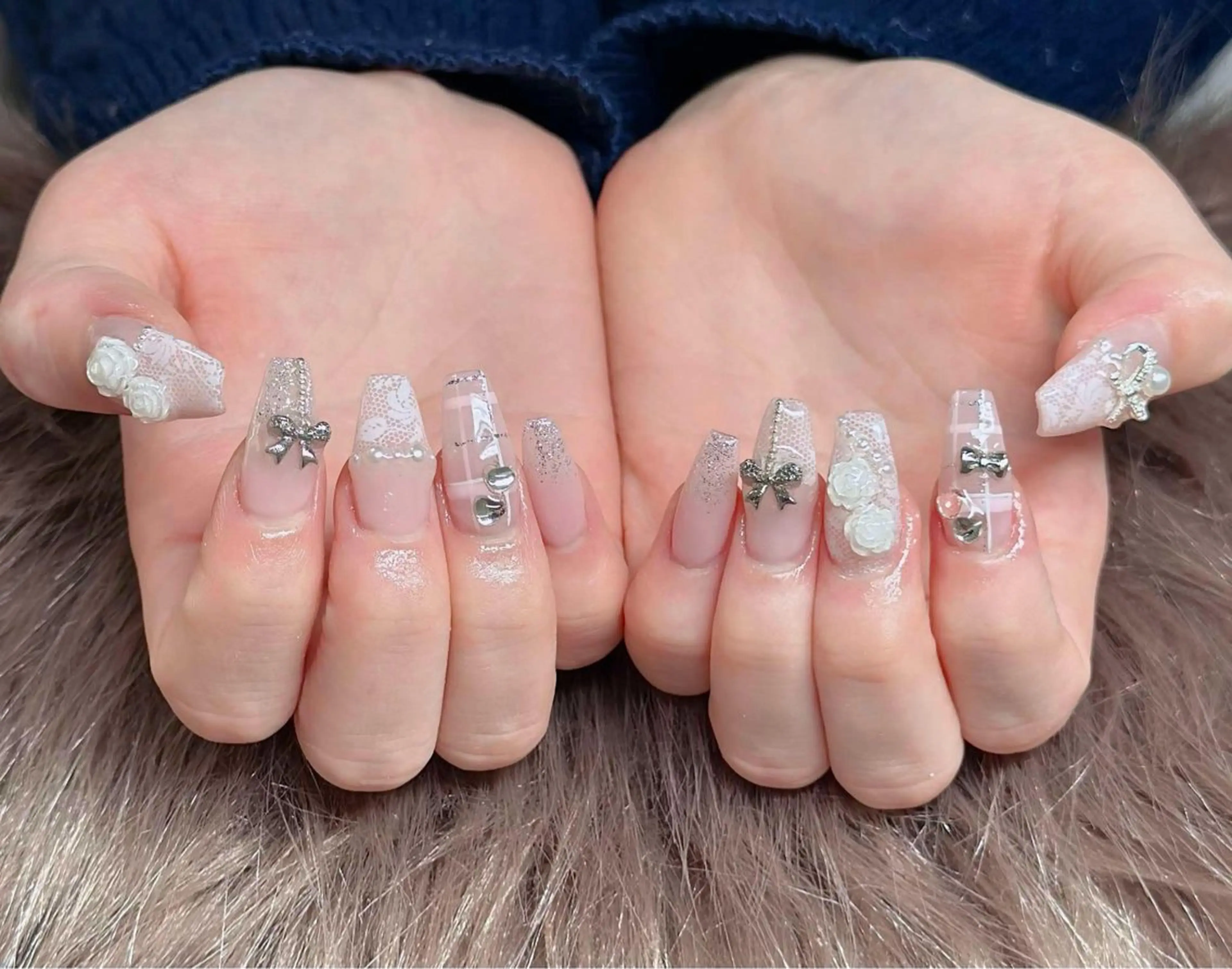 ネイル フレンチネイル ジェルネイル ガラスフレンチ ハロウィン ハート H.baby Nail Salonのネイルデザイン