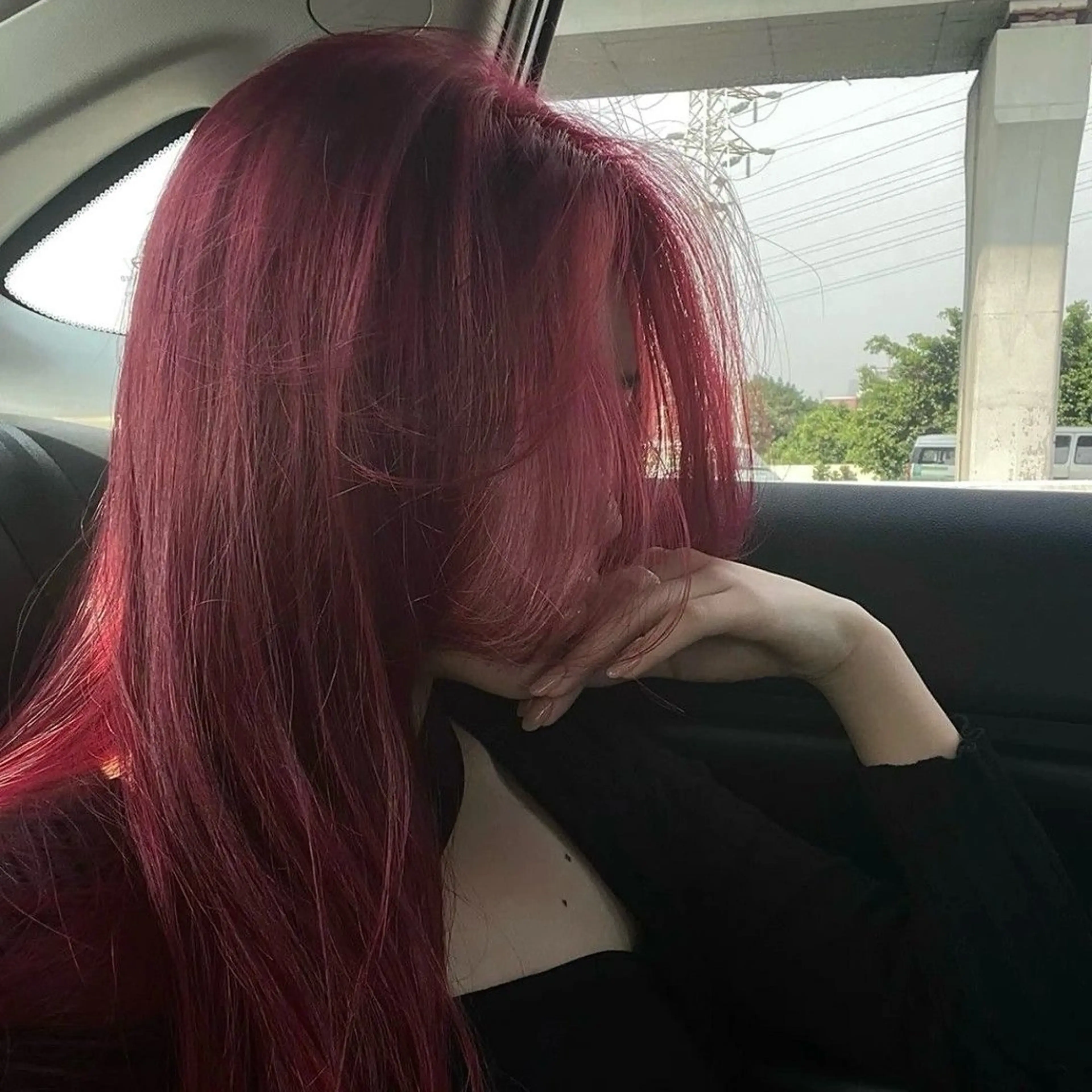 セミロング カラー ヘアアレンジ 🩵ダメージレス艶感 ハイトーン🩷のヘアスタイル