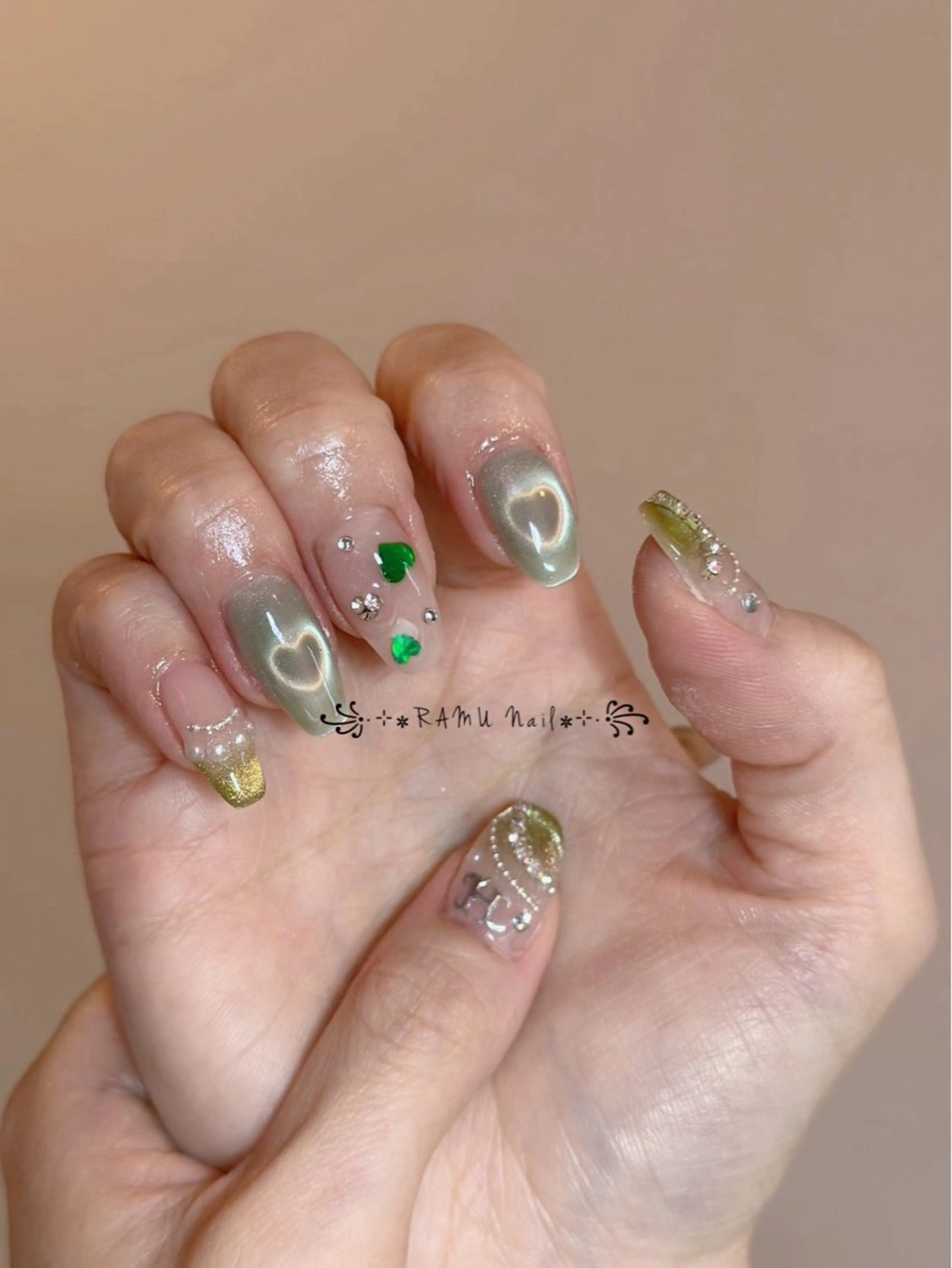 ネイル キラキラネイル マグネットネイル ミラーネイル ピンク 春ネイル ハンドネイル RAMU Nail 恵比寿店のネイルデザイン