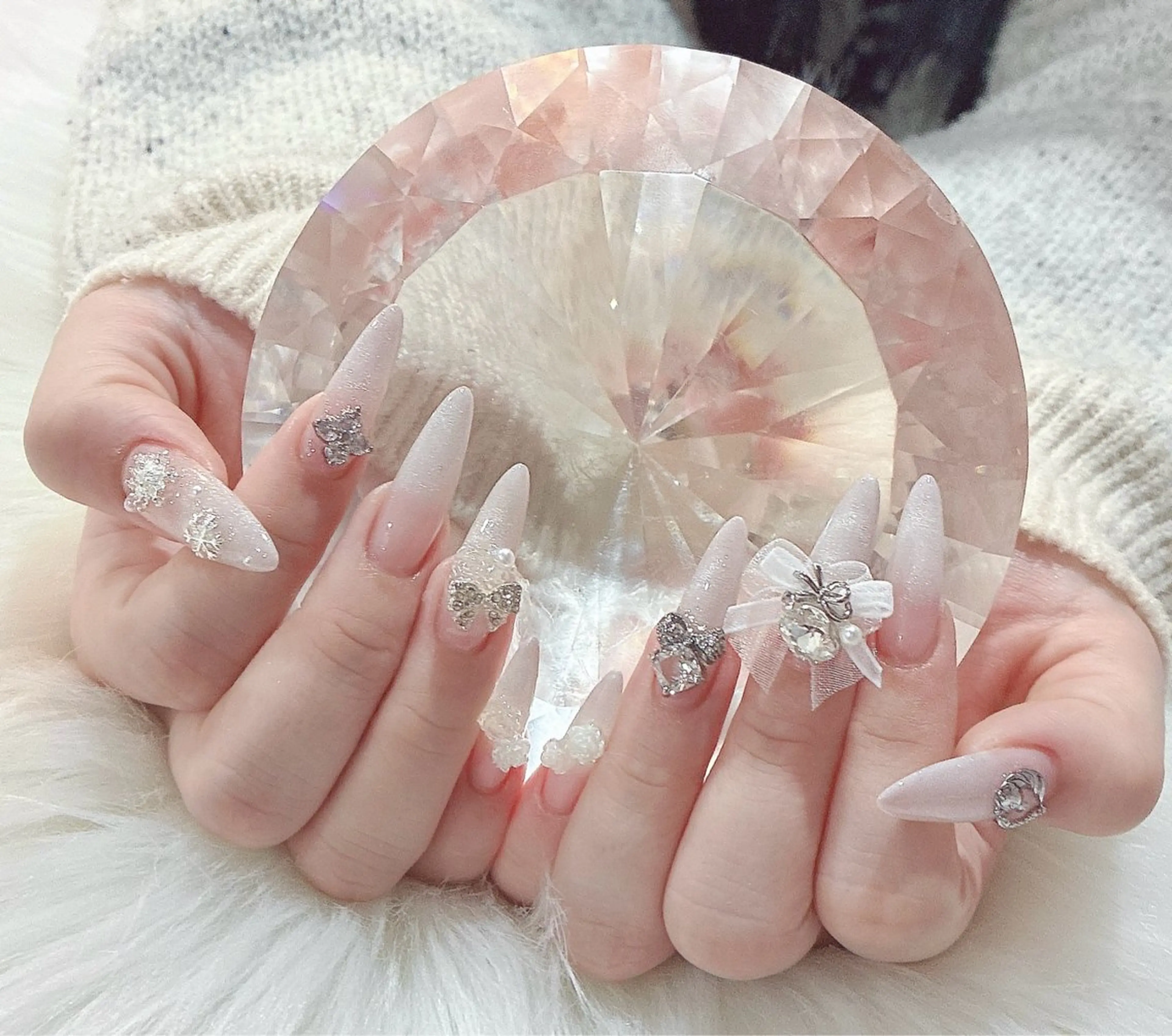 ネイル ハンドネイル LoaChaton kaeのネイルデザイン