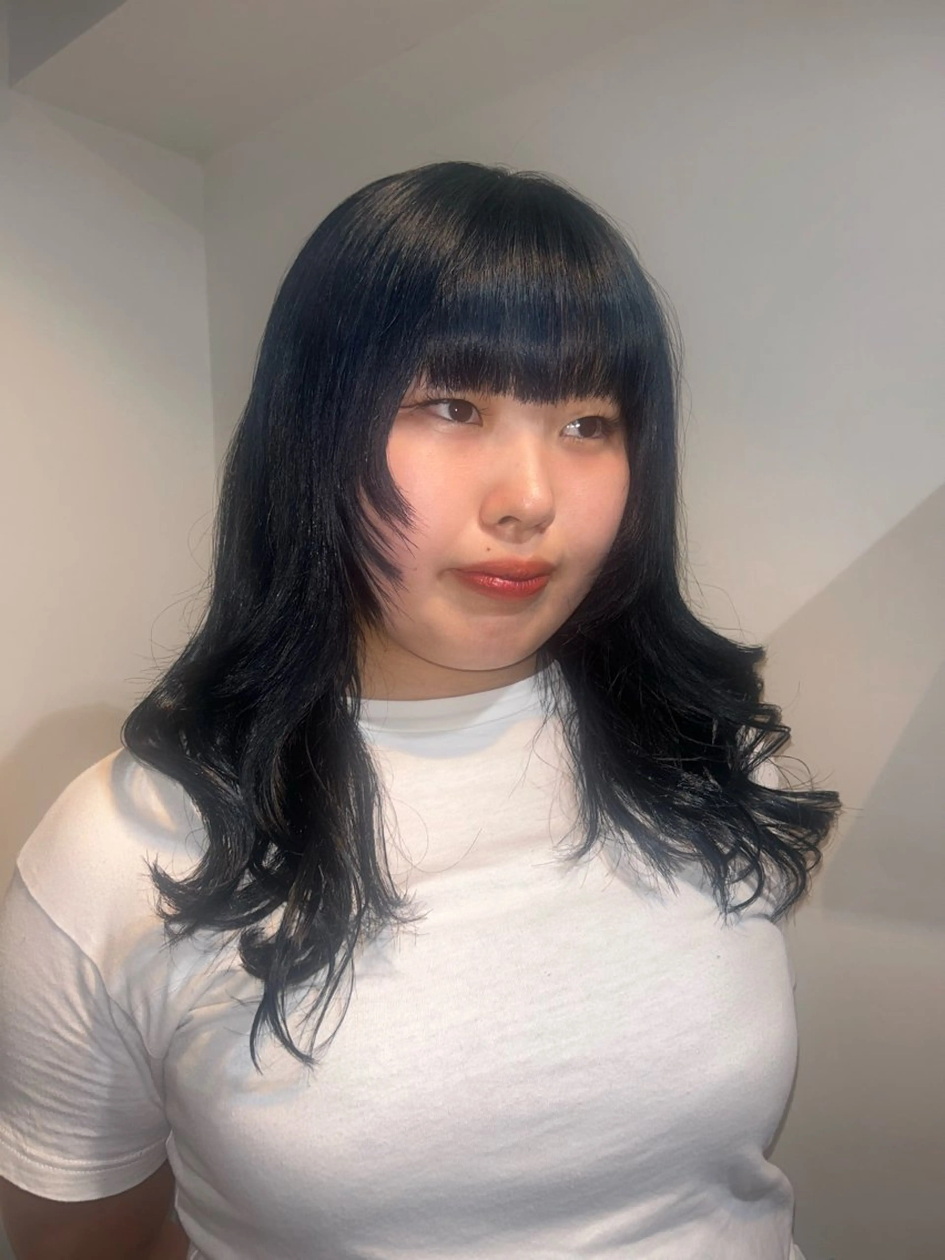 カラー スギヤマ シユのヘアスタイル