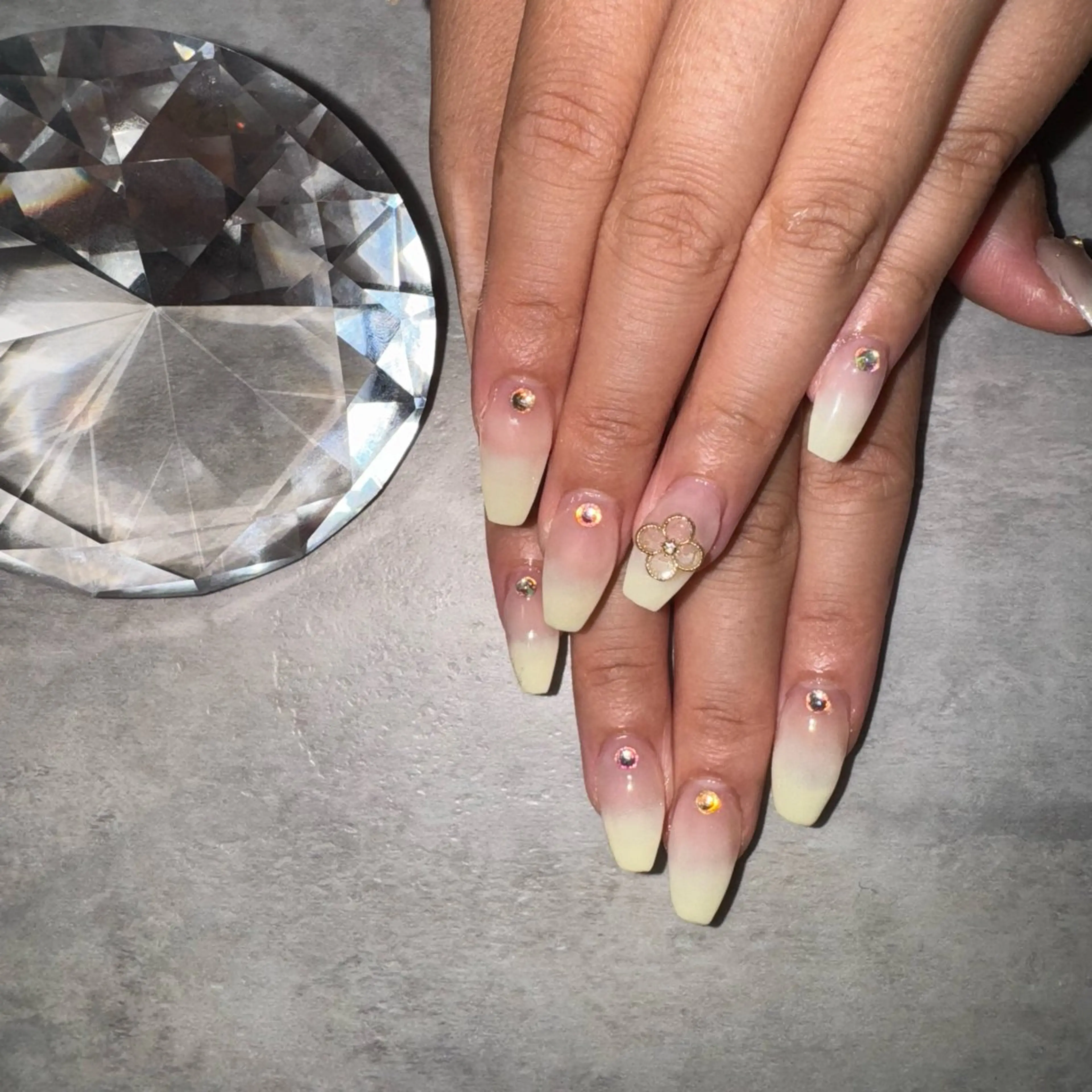 ワンカラー、ラメグラ🩷（オフあり）の写真