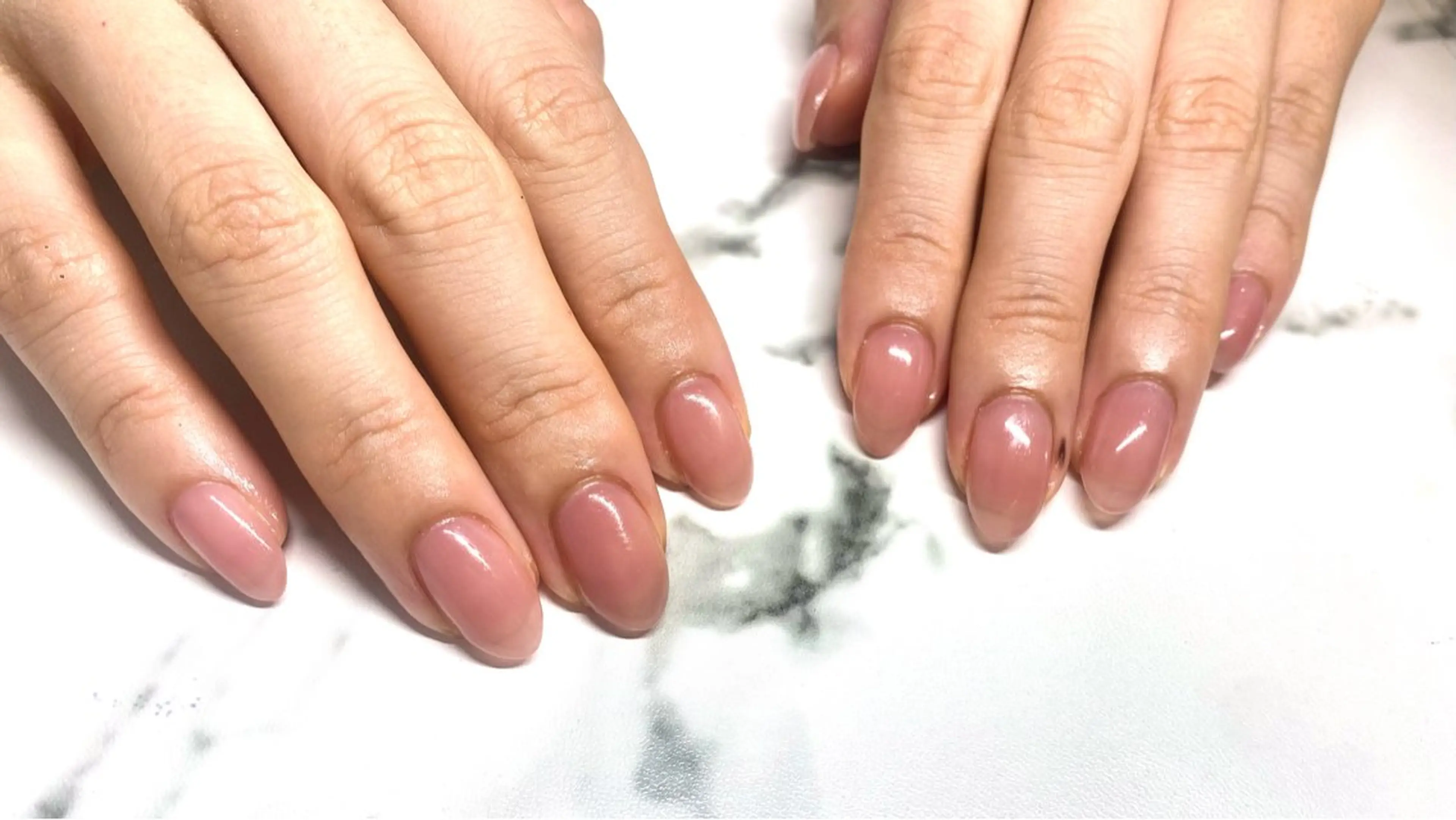 ネイル ジェルネイル 飛弾 シャキラのネイルデザイン