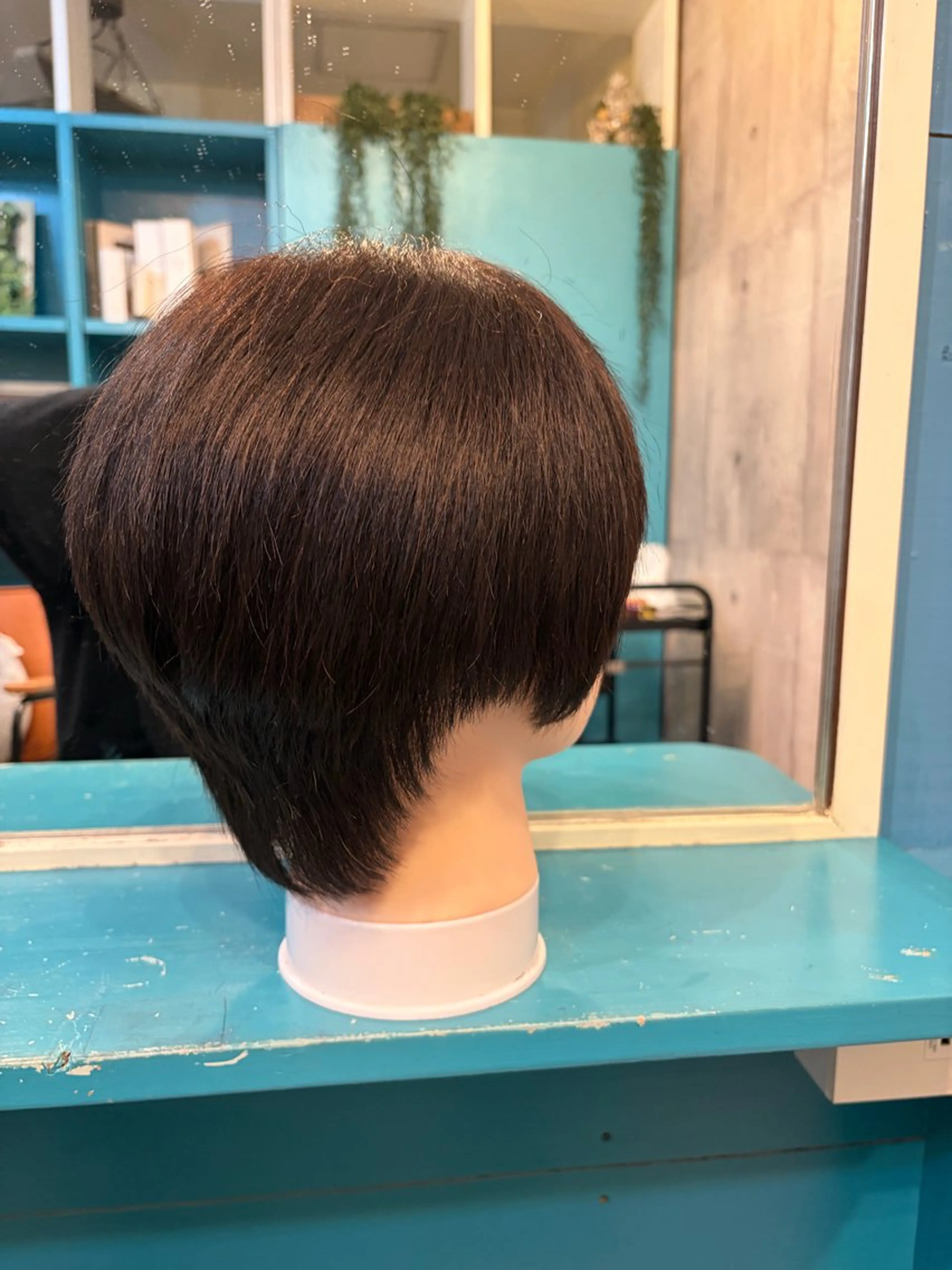 ショート ショートレイヤー レイヤーカット ショートヘア SALONDEHANOKA所属・基本技術大好き美容師 ✂️椎葉えまのヘアスタイル
