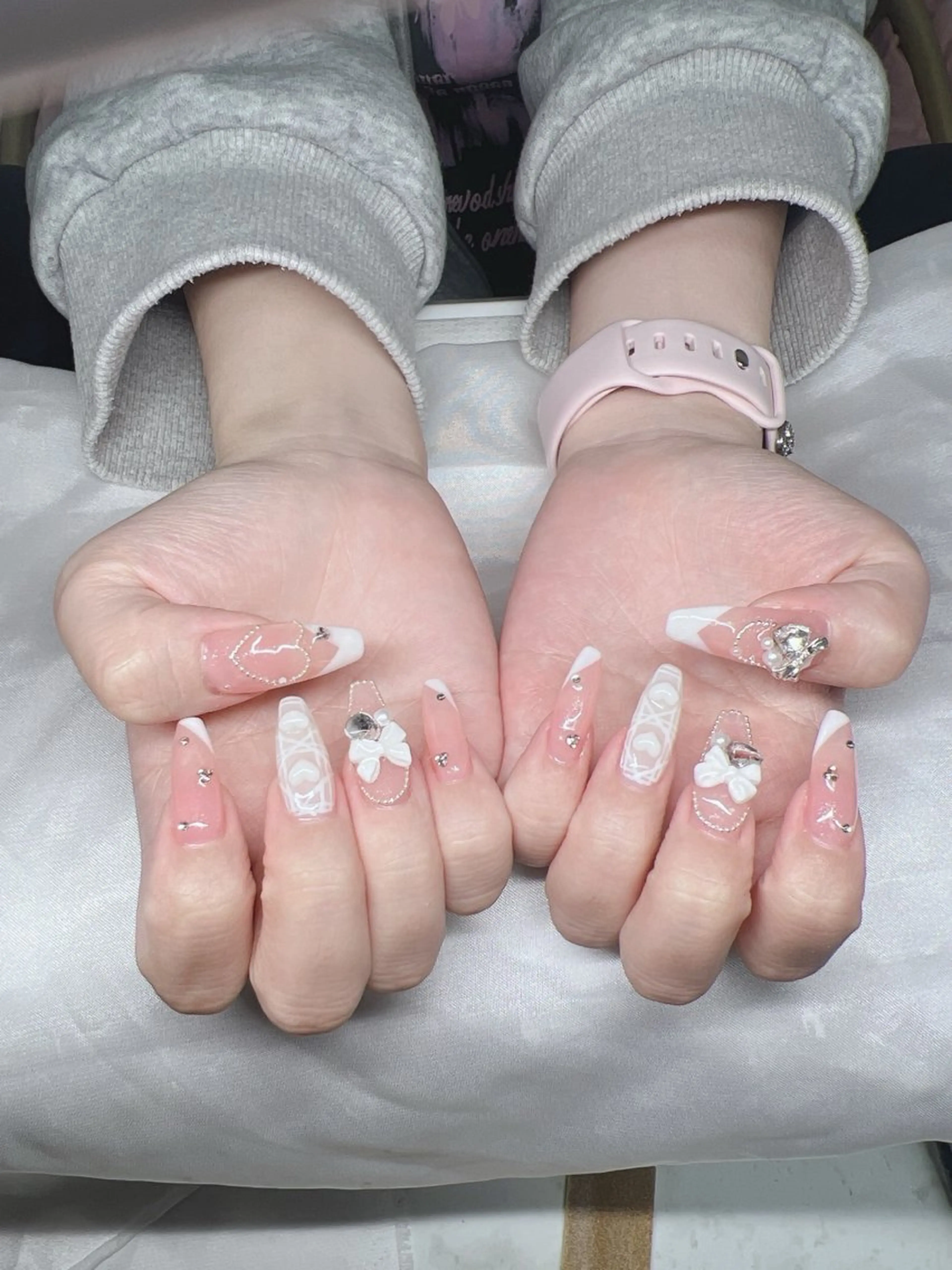 ネイル 長さ出し グラデーション キラキラネイル マグネットネイル ニュアンスネイル ハンドネイル Lee Nails チップ長さだし専門店のネイルデザイン