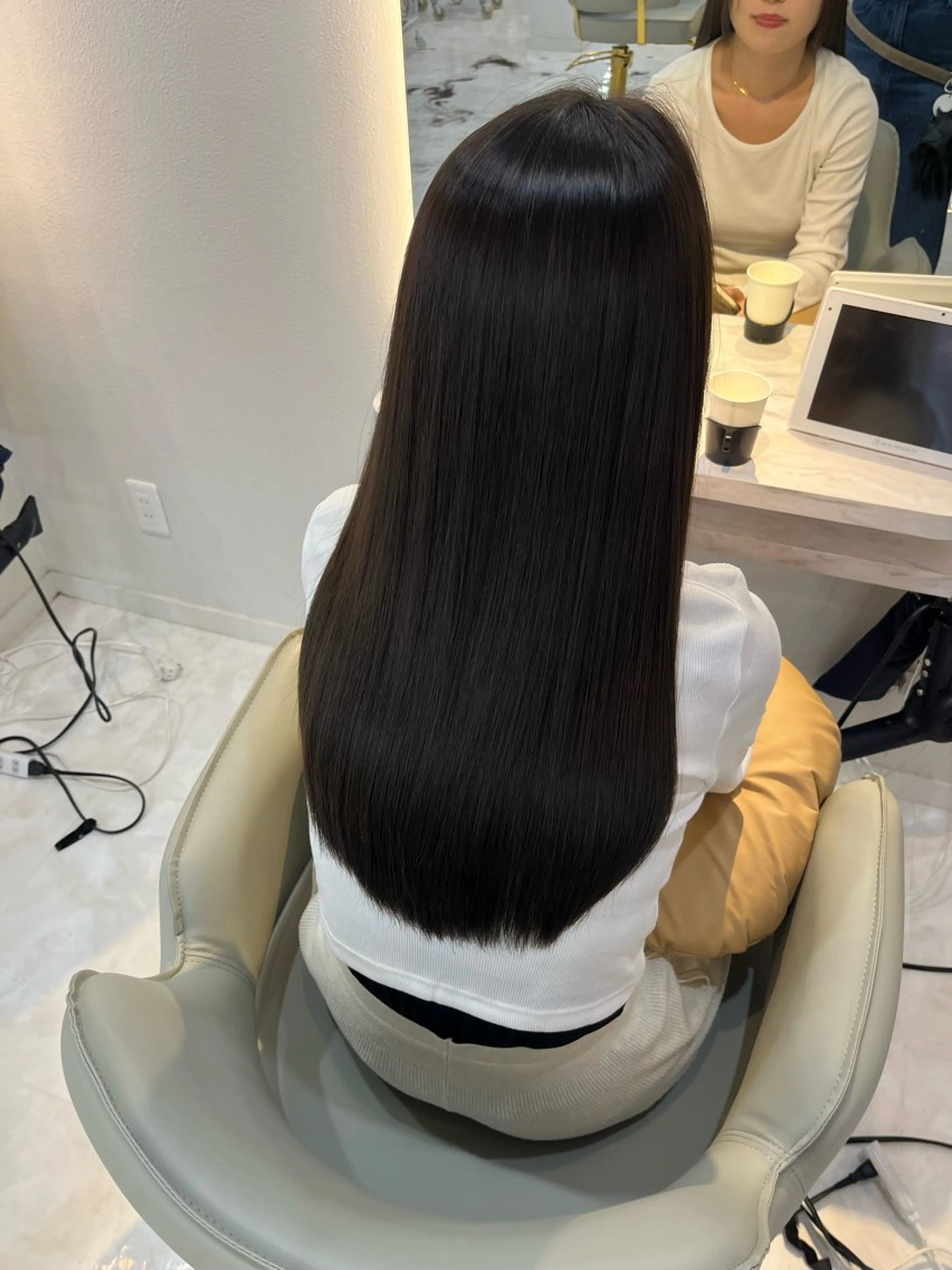 ロング ヘアカラー こもも/ワンホン/ 韓国/髪質改善のヘアスタイル