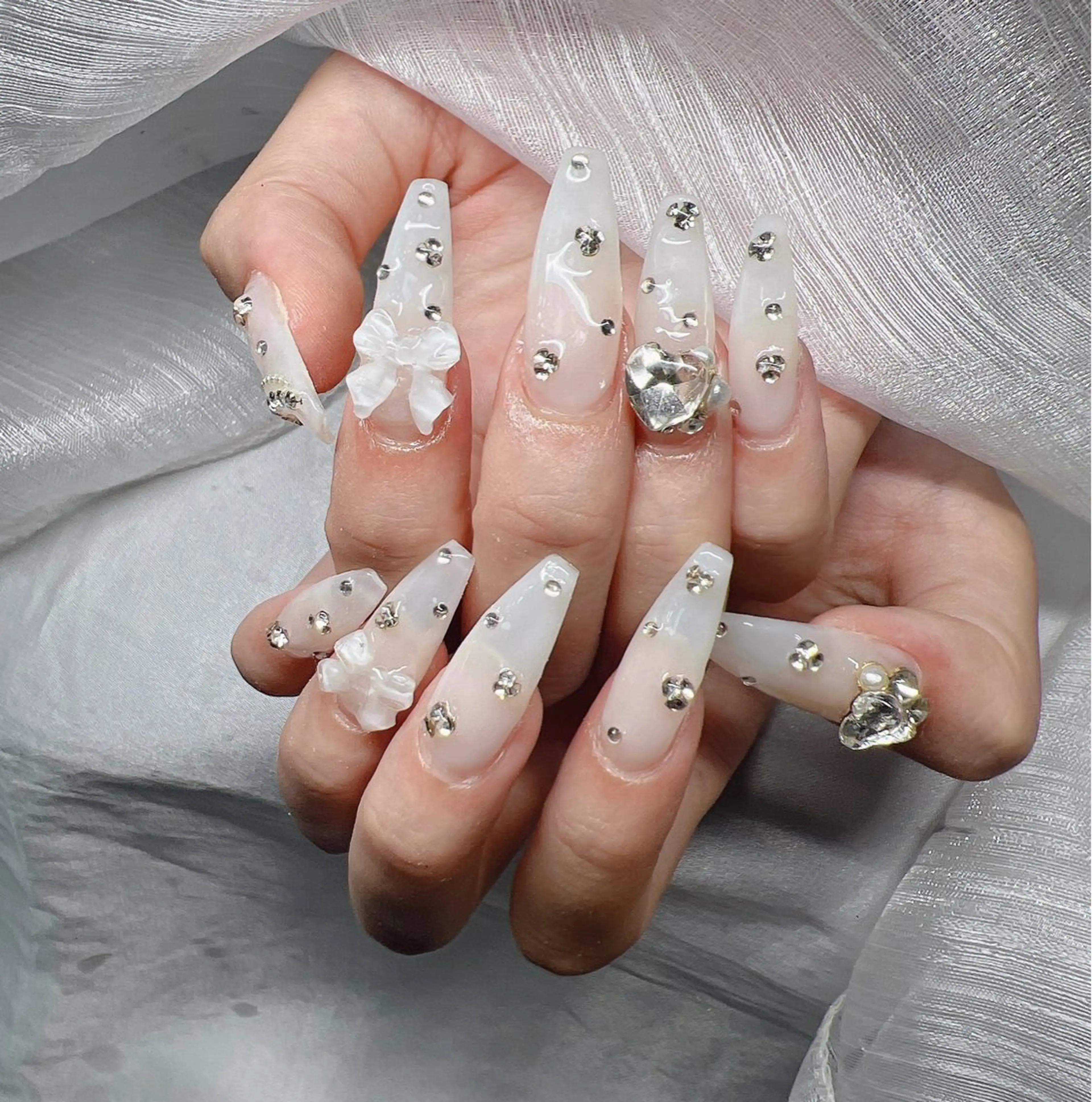 ネイル ハンドネイル Lee Nailsのネイルデザイン