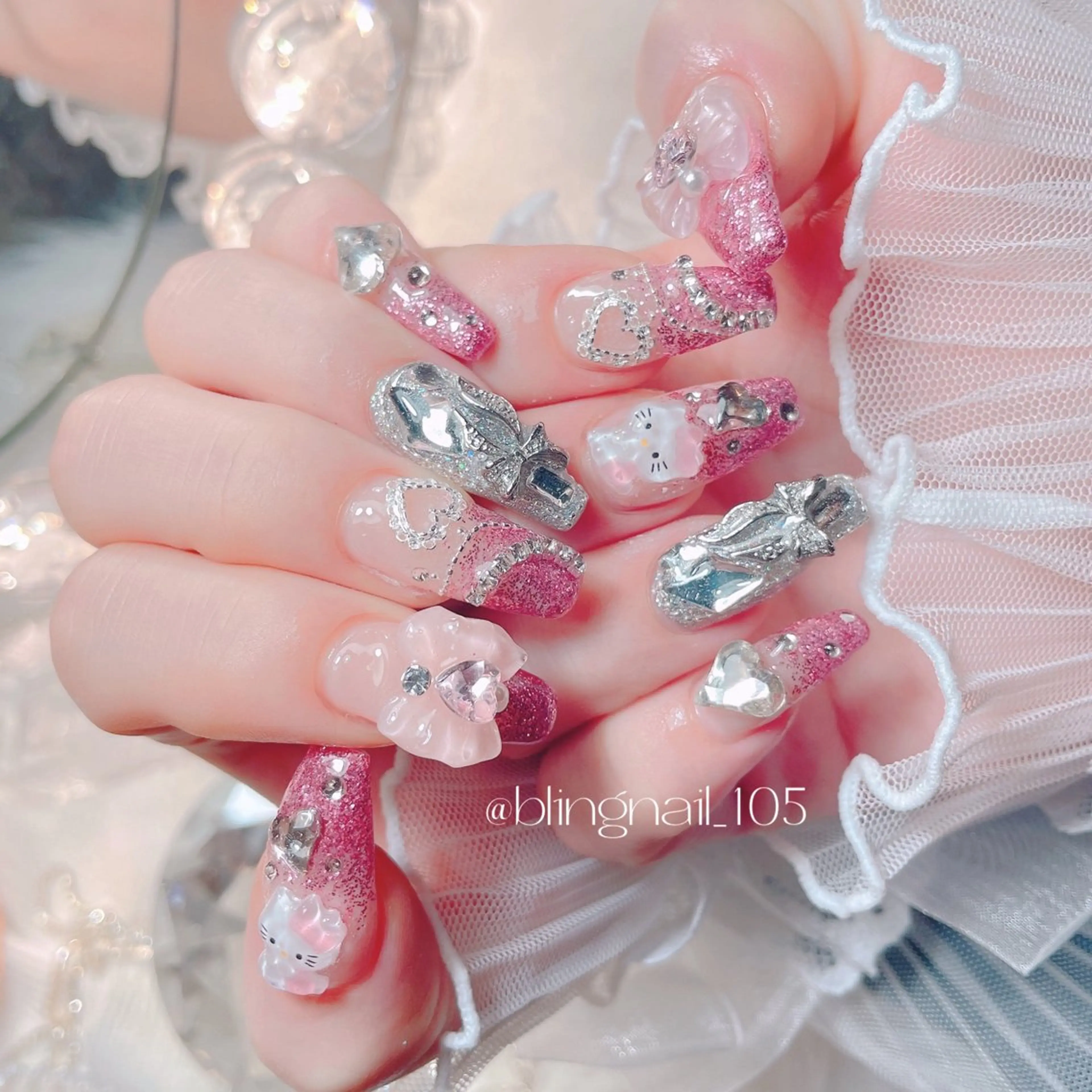 ネイル 23時まで❤︎韓国、 ワンホンネイルのネイルデザイン