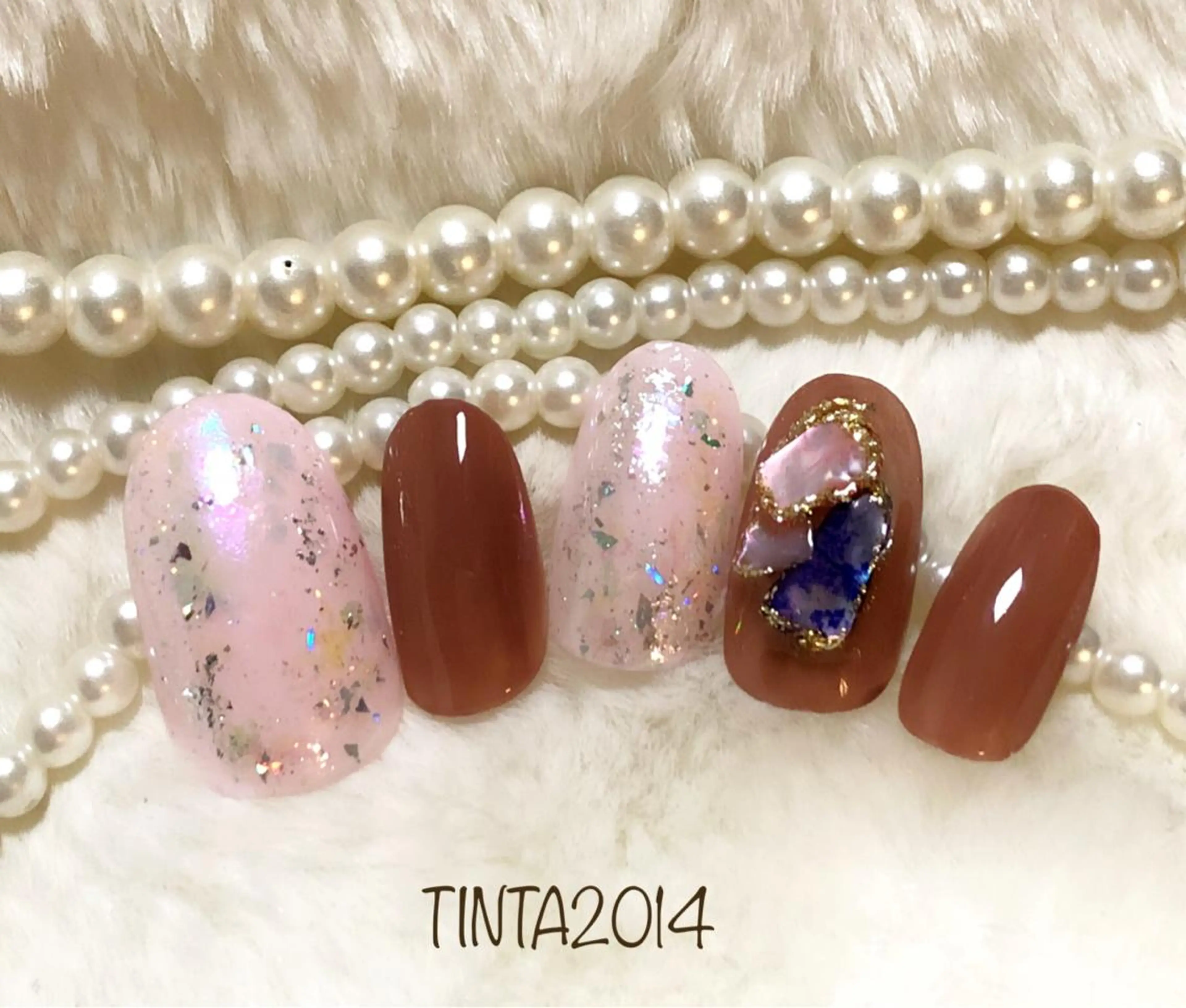 ネイル ブラウン キラキラネイル ネイルサロン ティンタ所属・馬場 典子のネイルデザイン