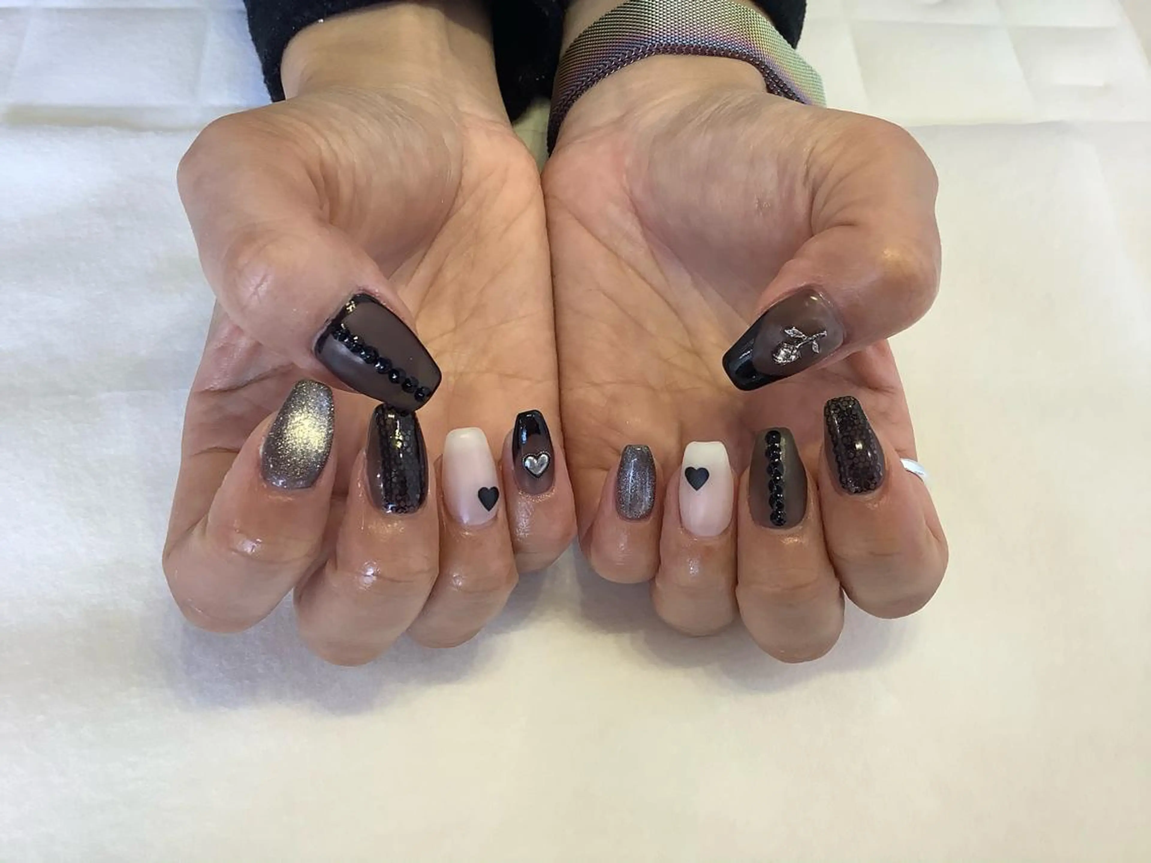 ネイル ハンドネイル 💎🐰 saki. m 🐰💎のネイルデザイン