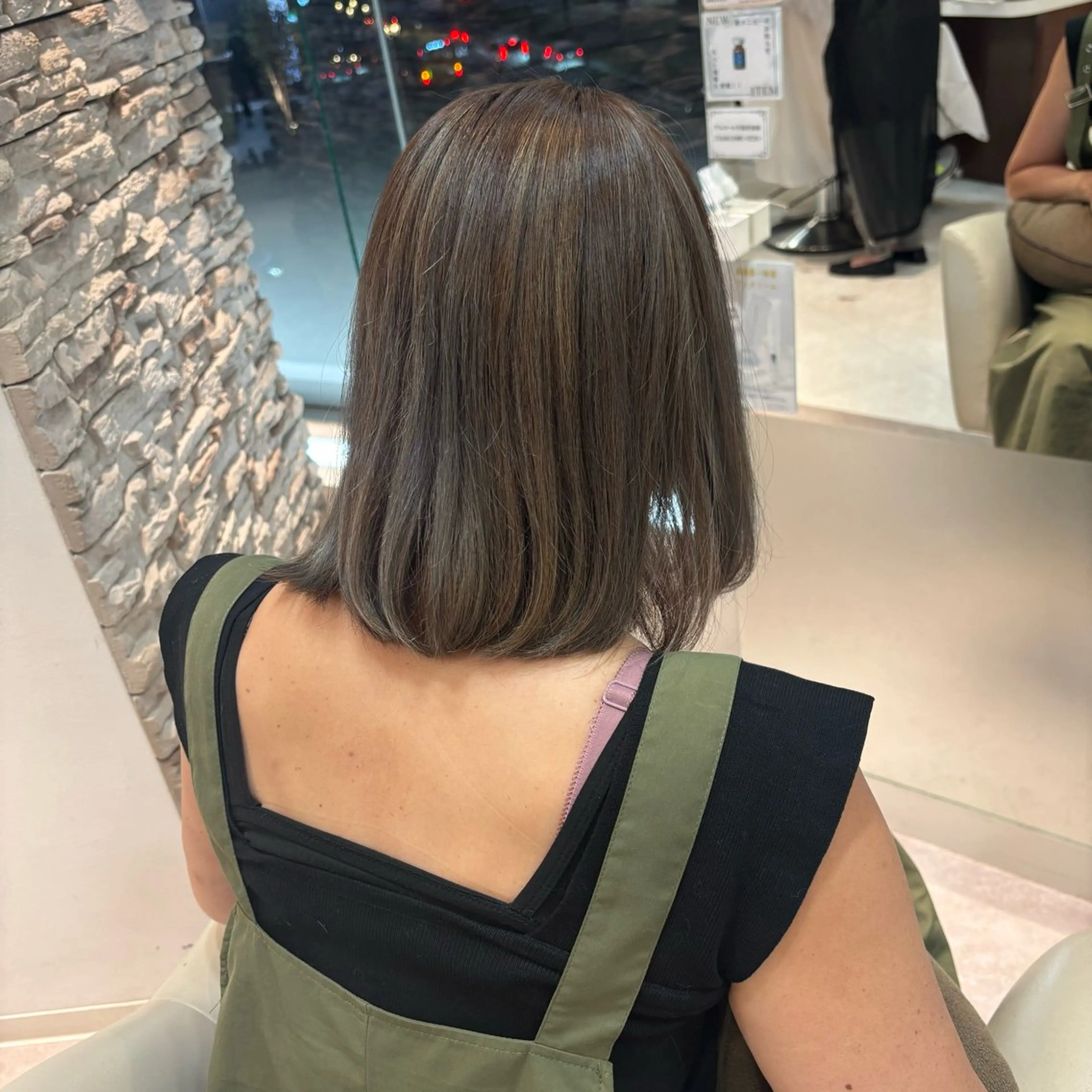 カラー レナークアリア 武田明花音のヘアスタイル