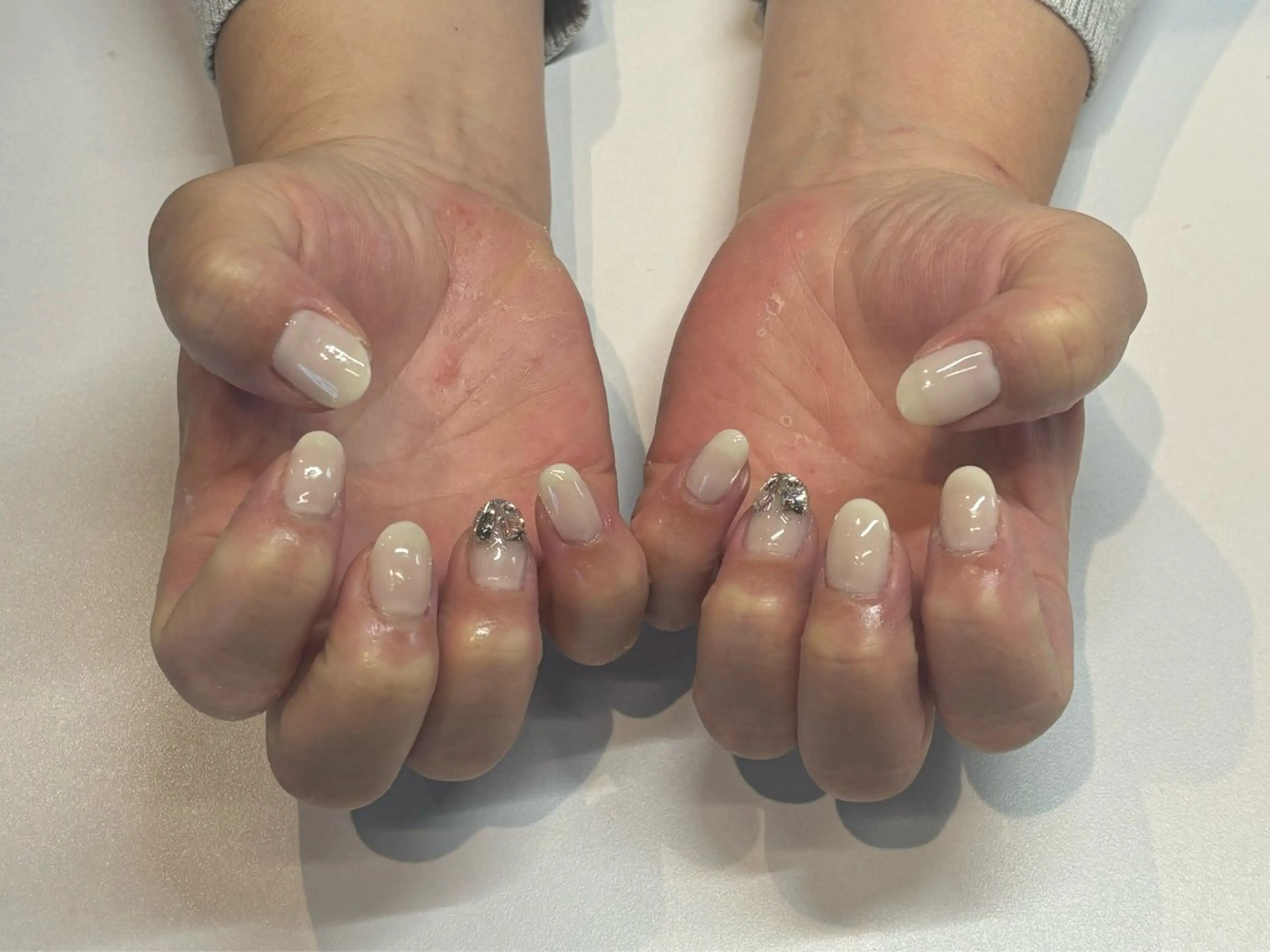 ネイル ハンドネイル 関野 彩加のネイルデザイン