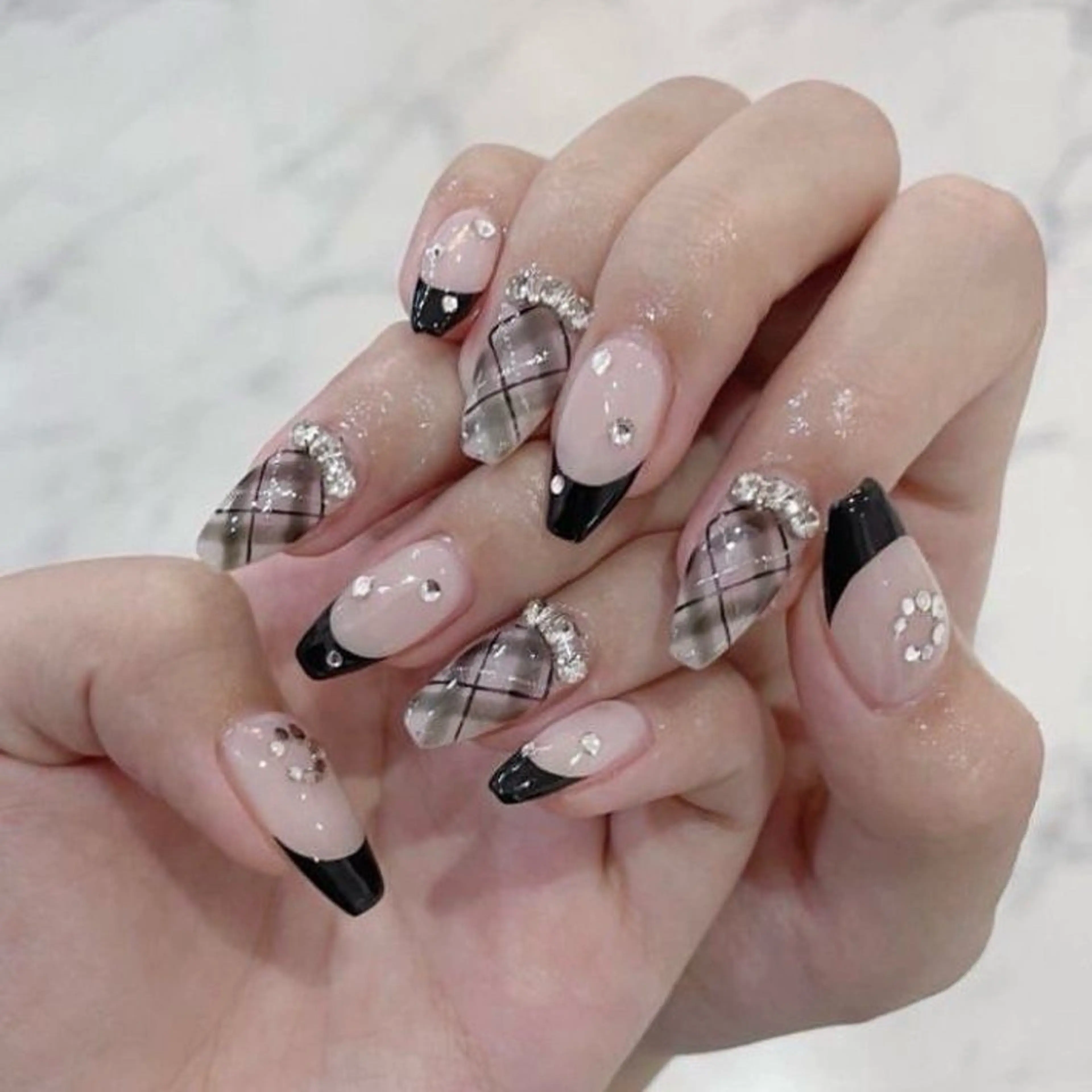 ネイル 持ち込み リン リンのネイルデザイン