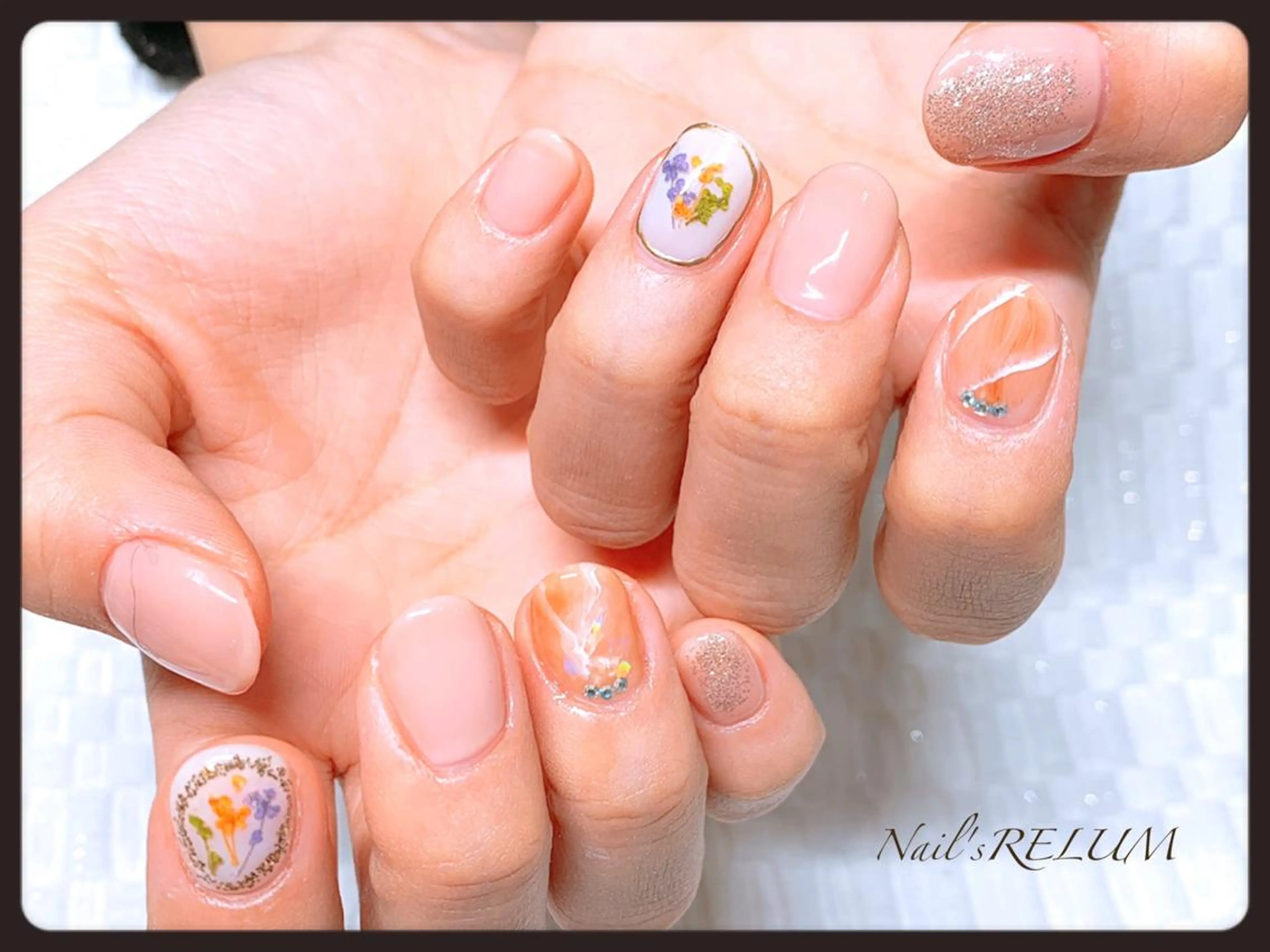 ネイル アートネイル 成人式 ジェルネイル ハンドネイル THECOLORS所属・近貞 莉奈のネイルデザイン