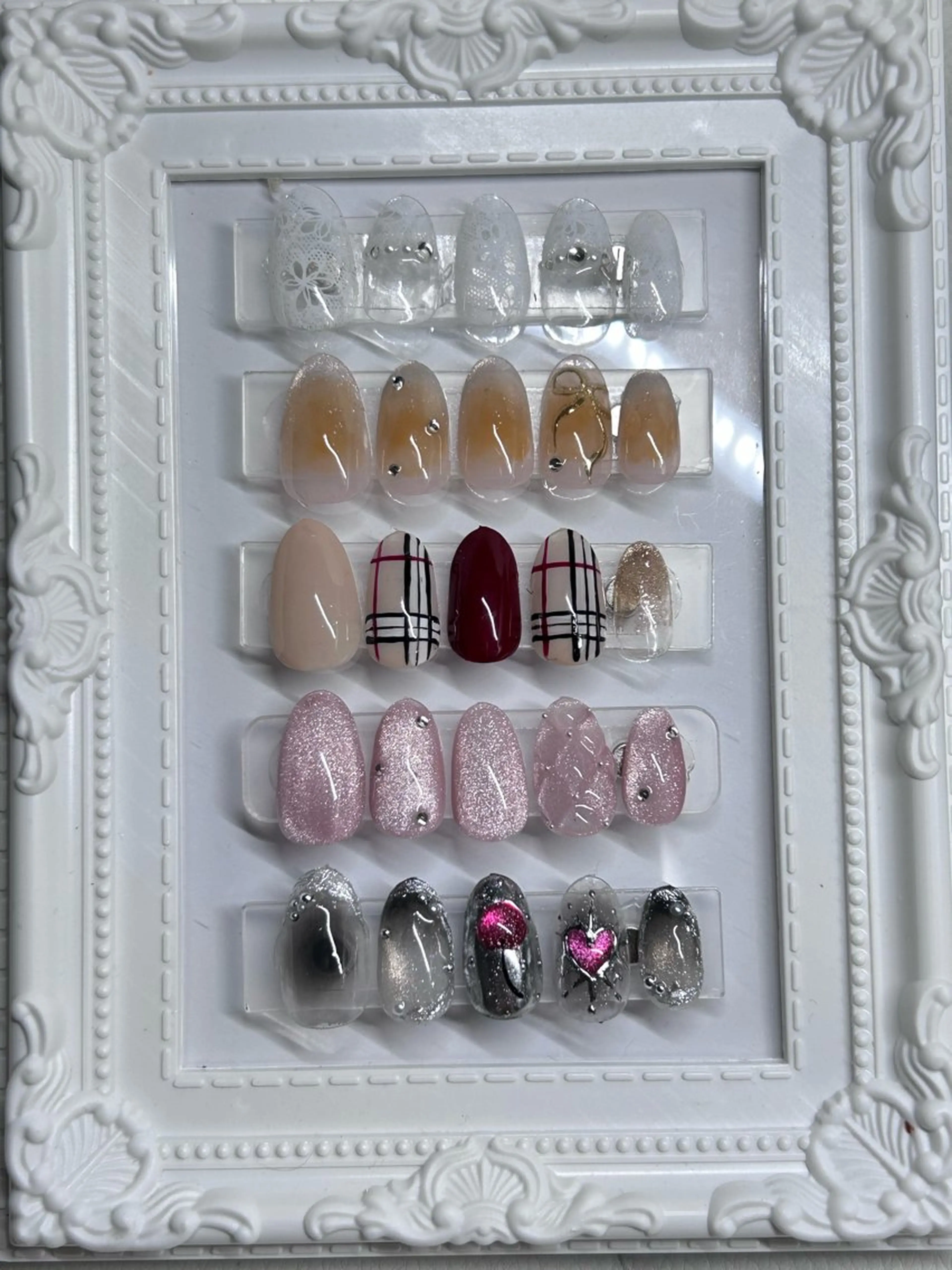 ネイル アートネイル ガーリー ハンドネイル Amaranthus所属・Amaranthus 柘植のネイルデザイン