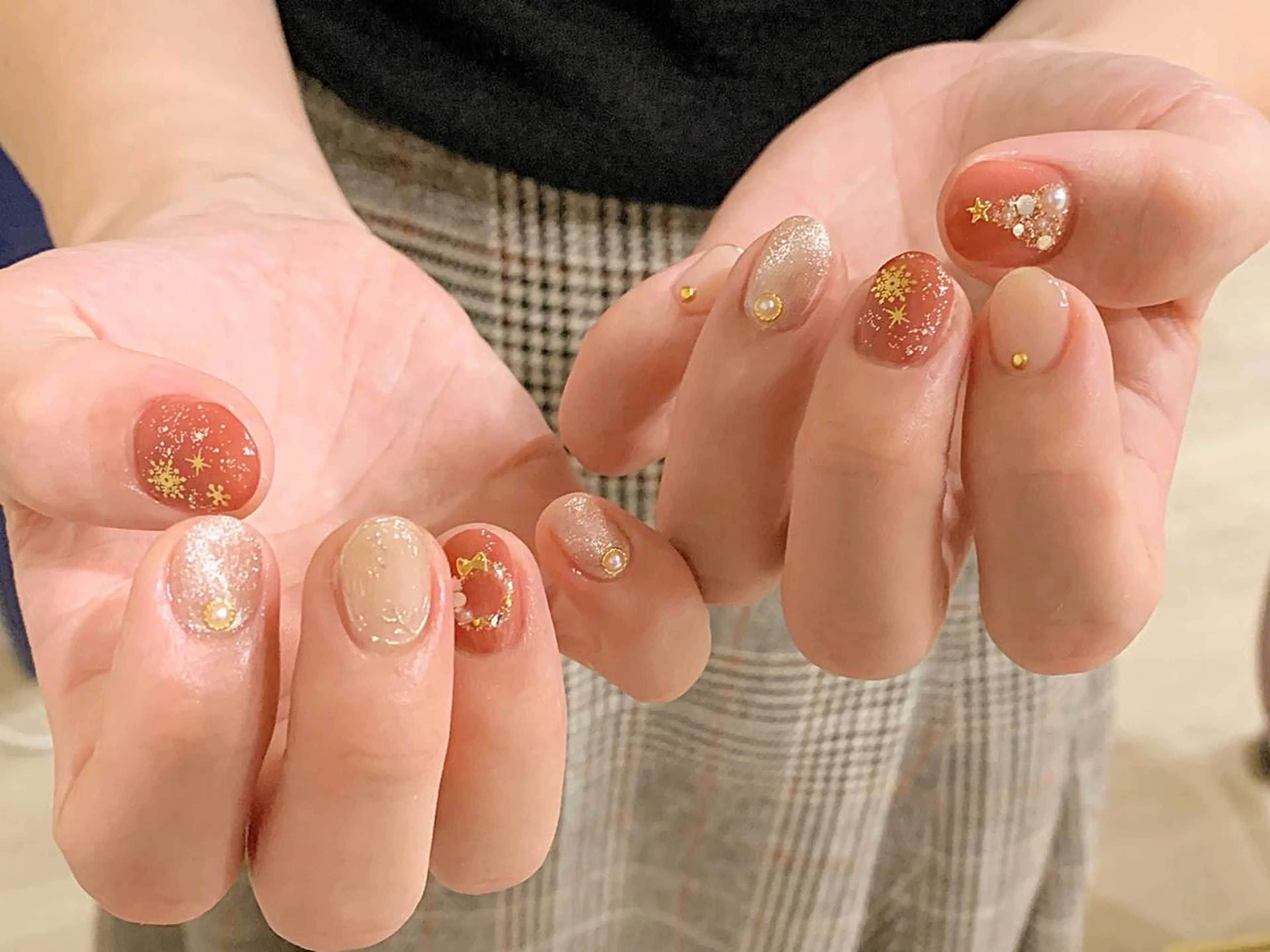 ネイル キラキラネイル 冬ネイル クリスマス mana ☾のネイルデザイン