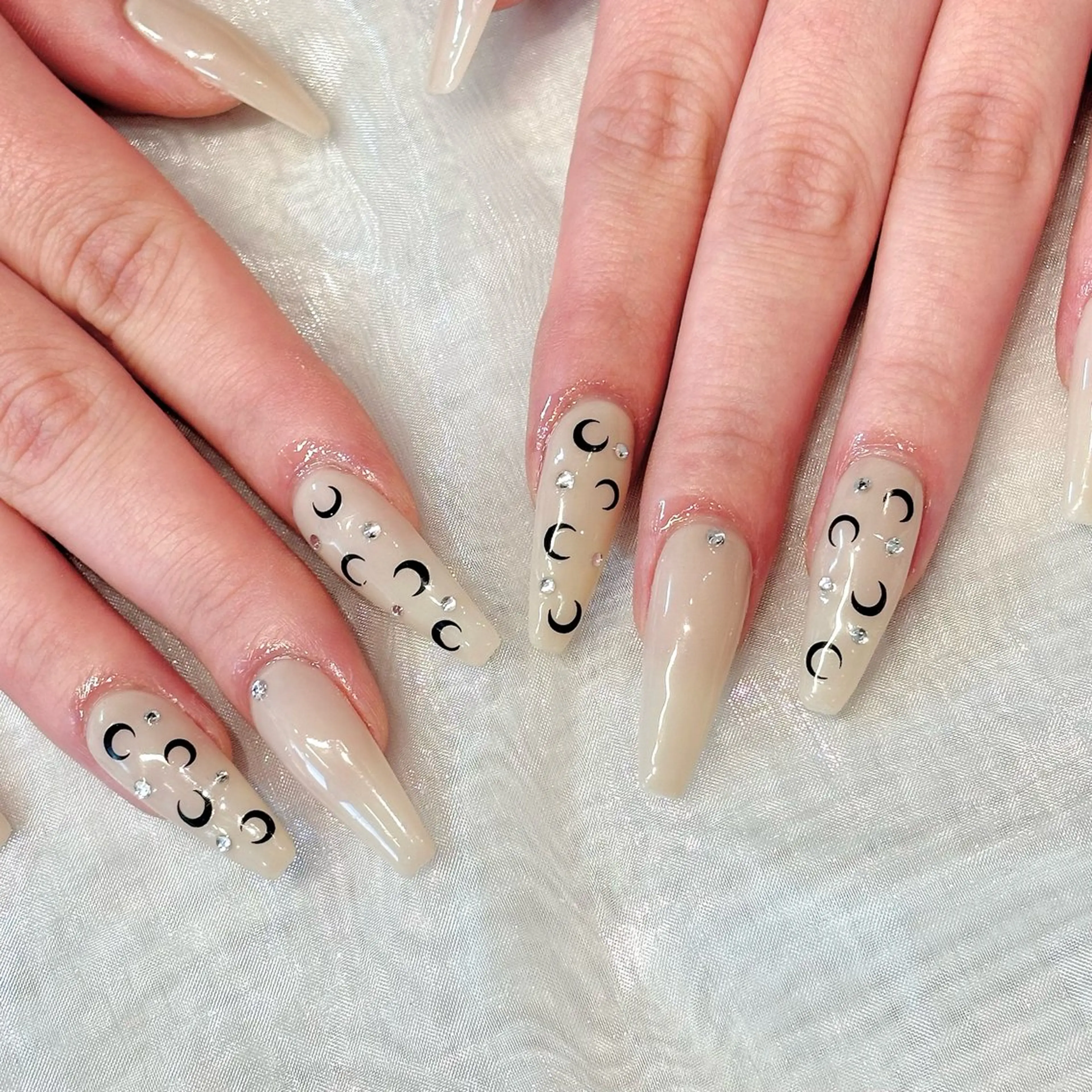 ネイル ロングネイル スカルプネイル ハンドネイル Chipie_ ayanoのネイルデザイン