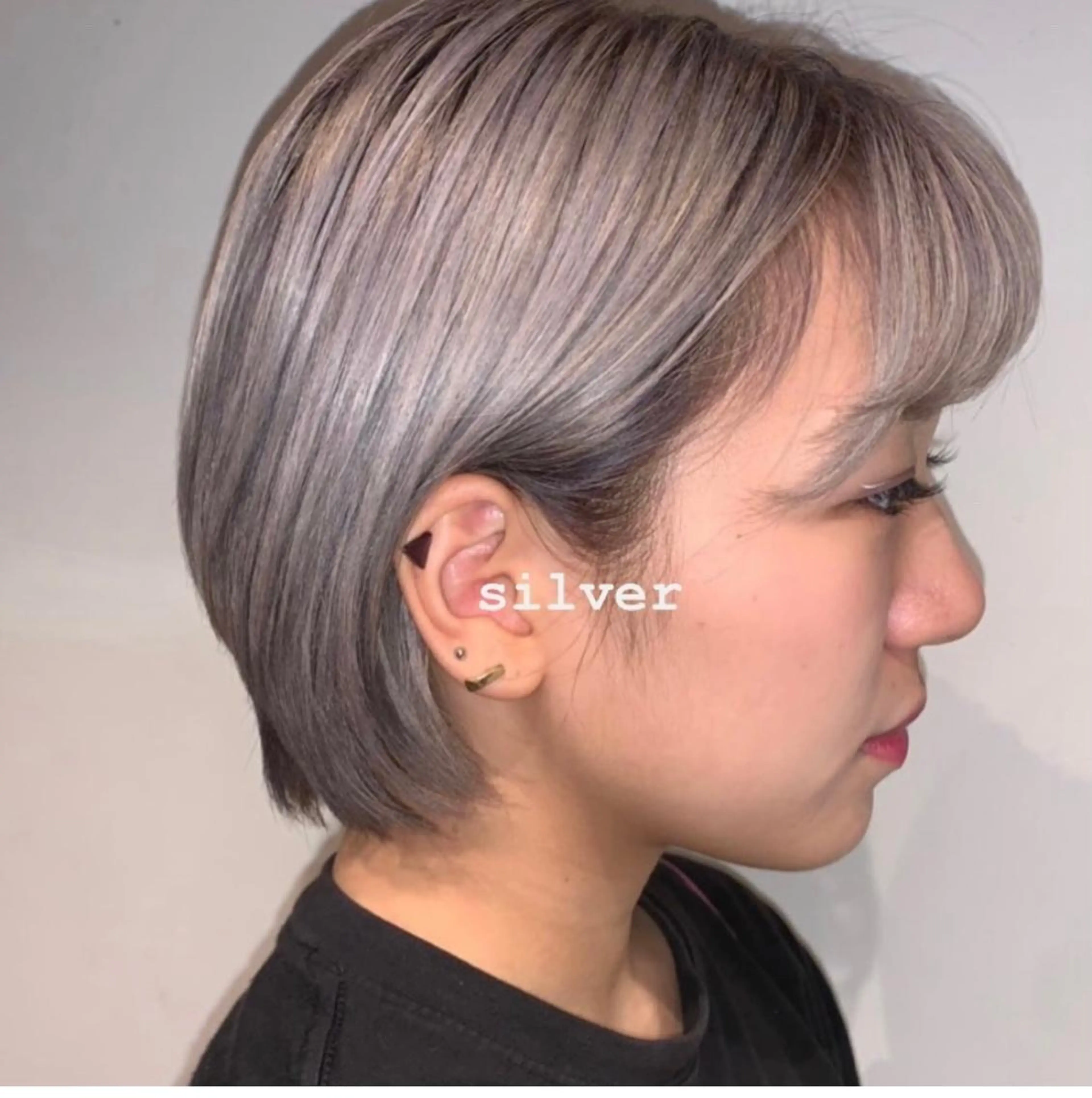 ショート カラー シルバー 韓国レイヤー/髪質 改善/縮毛🤍吉田のヘアスタイル