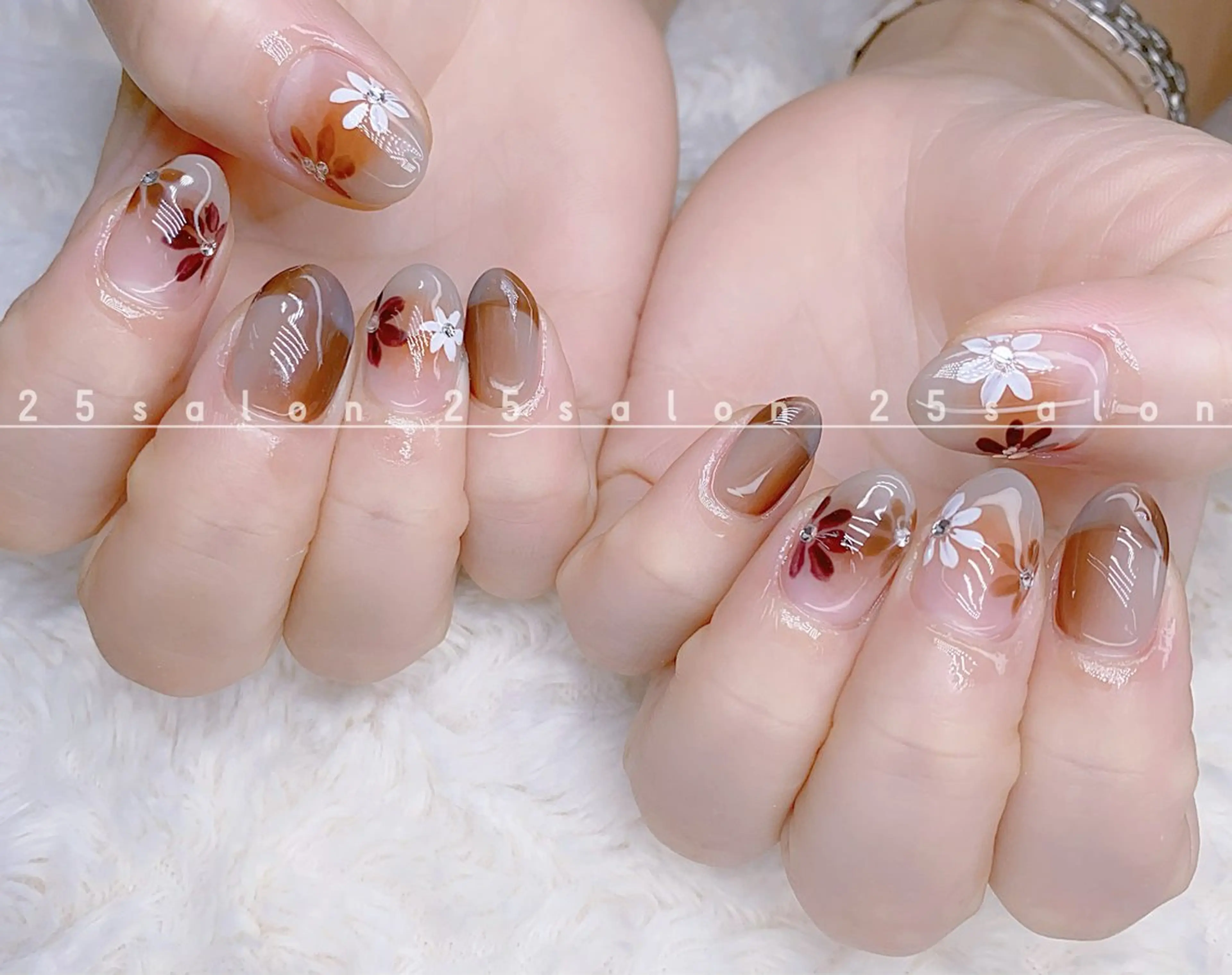 ネイル ジェルネイル 韓国ネイル ニュアンスネイル パラジェル ワンホンネイル 2 5のマツエク・マツパデザイン