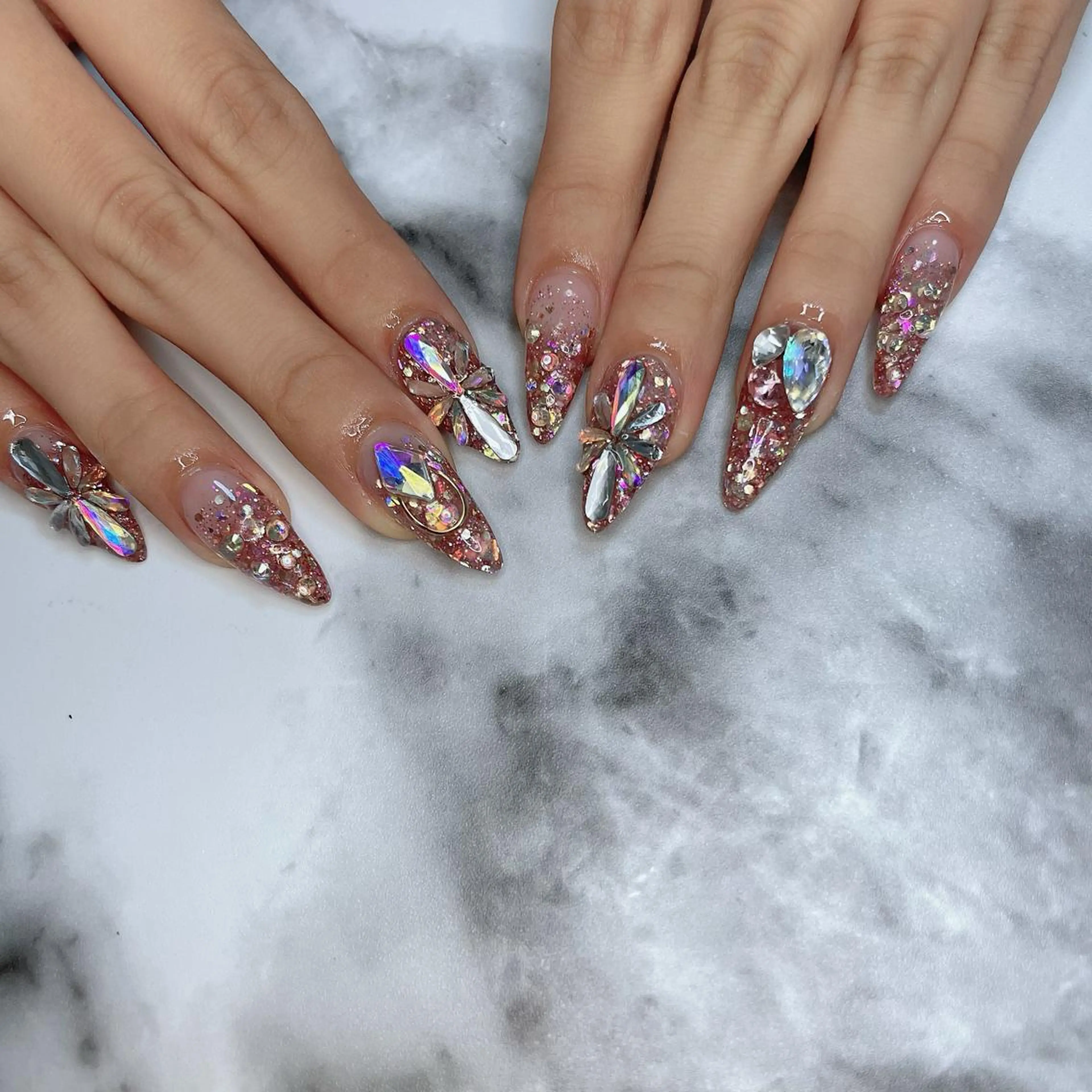 ネイル ハンドネイル salon de belnetta所属・kayo 💅のネイルデザイン