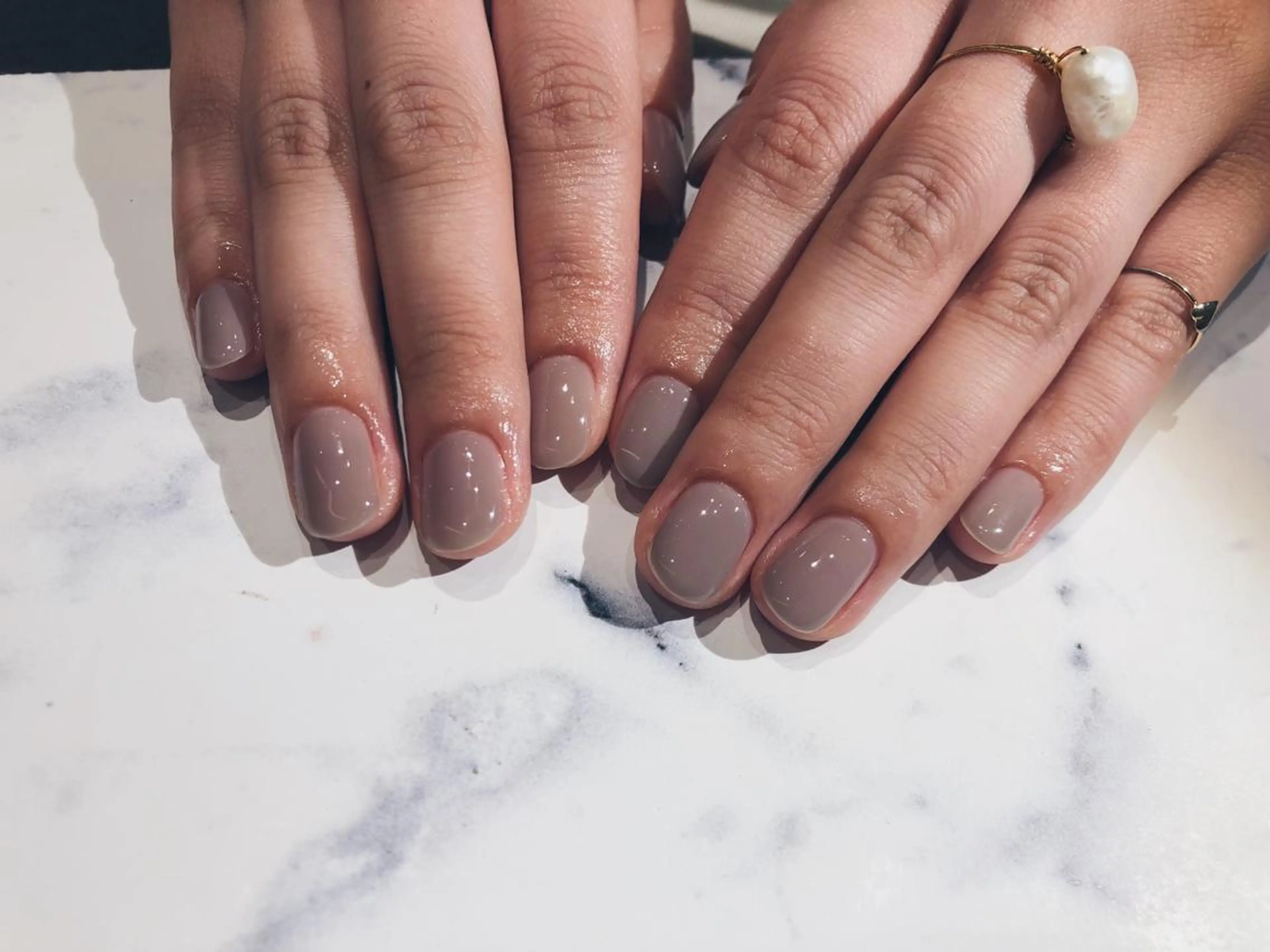 ショート カラー ネイル マツエク・マツパ illum hicariのネイルデザイン