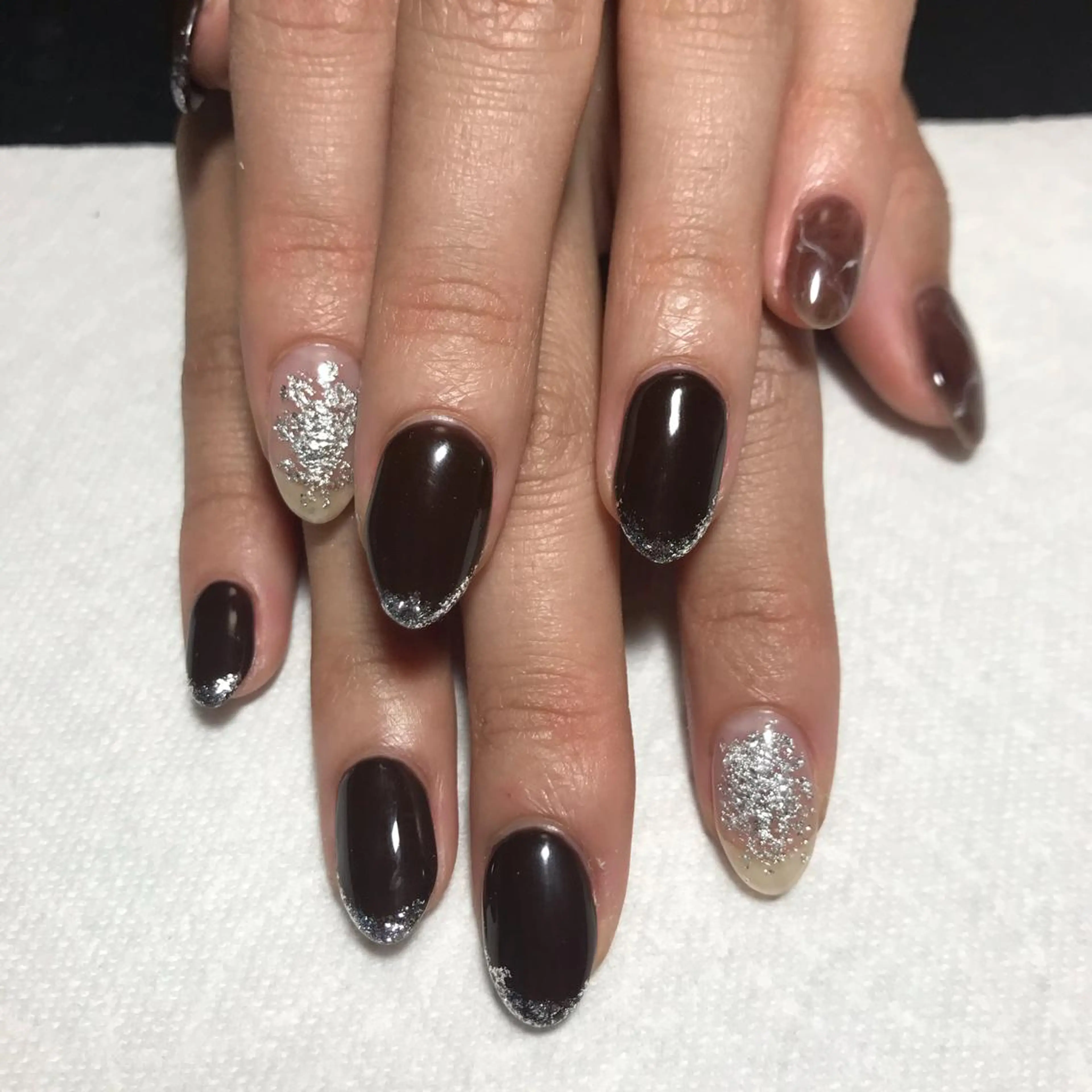 ネイル ECLAT エクラ所属・寺山 千鶴のネイルデザイン