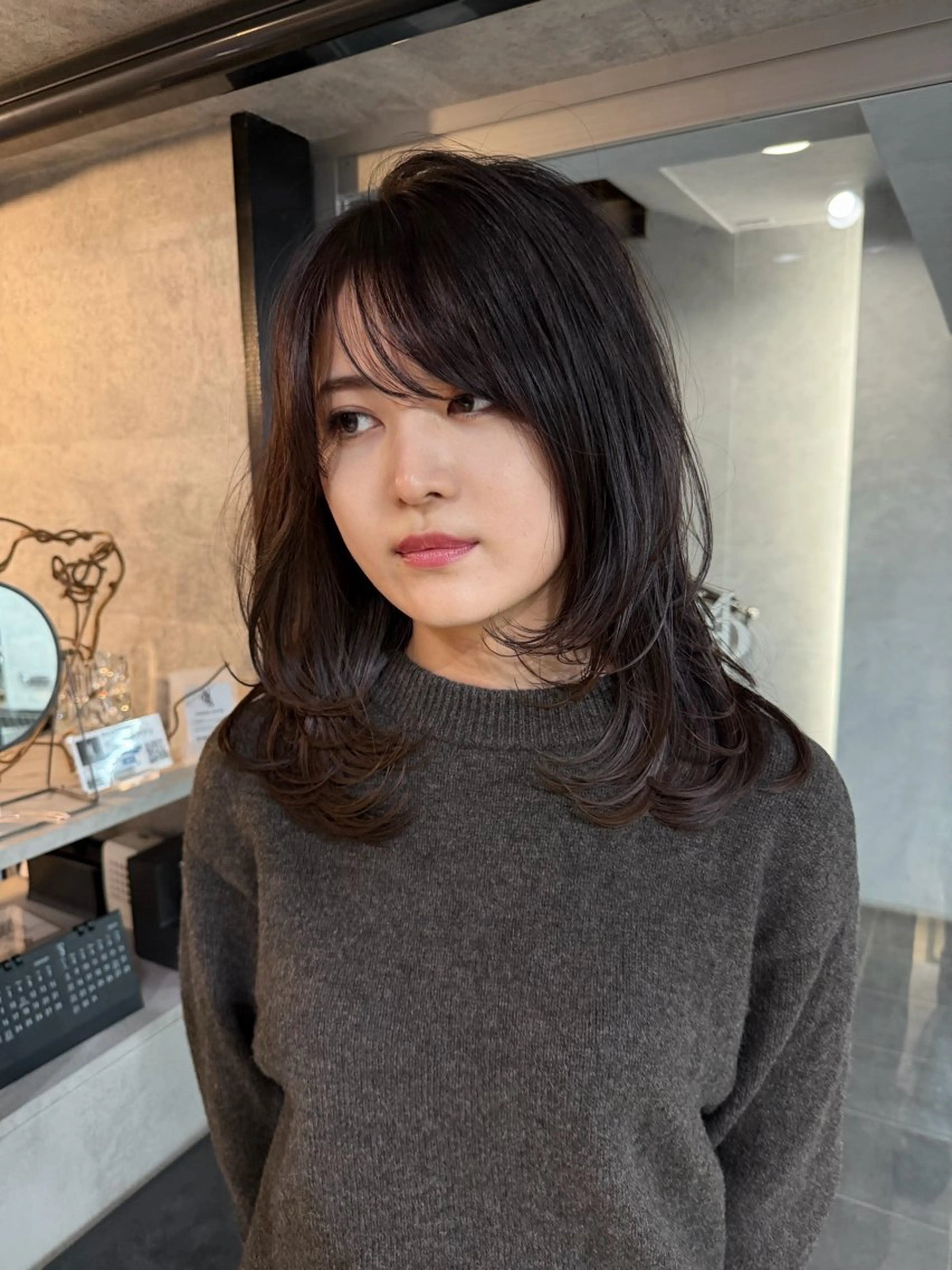 ミディアム You/中明度カラー 🎨3ヶ月持つカットのヘアスタイル