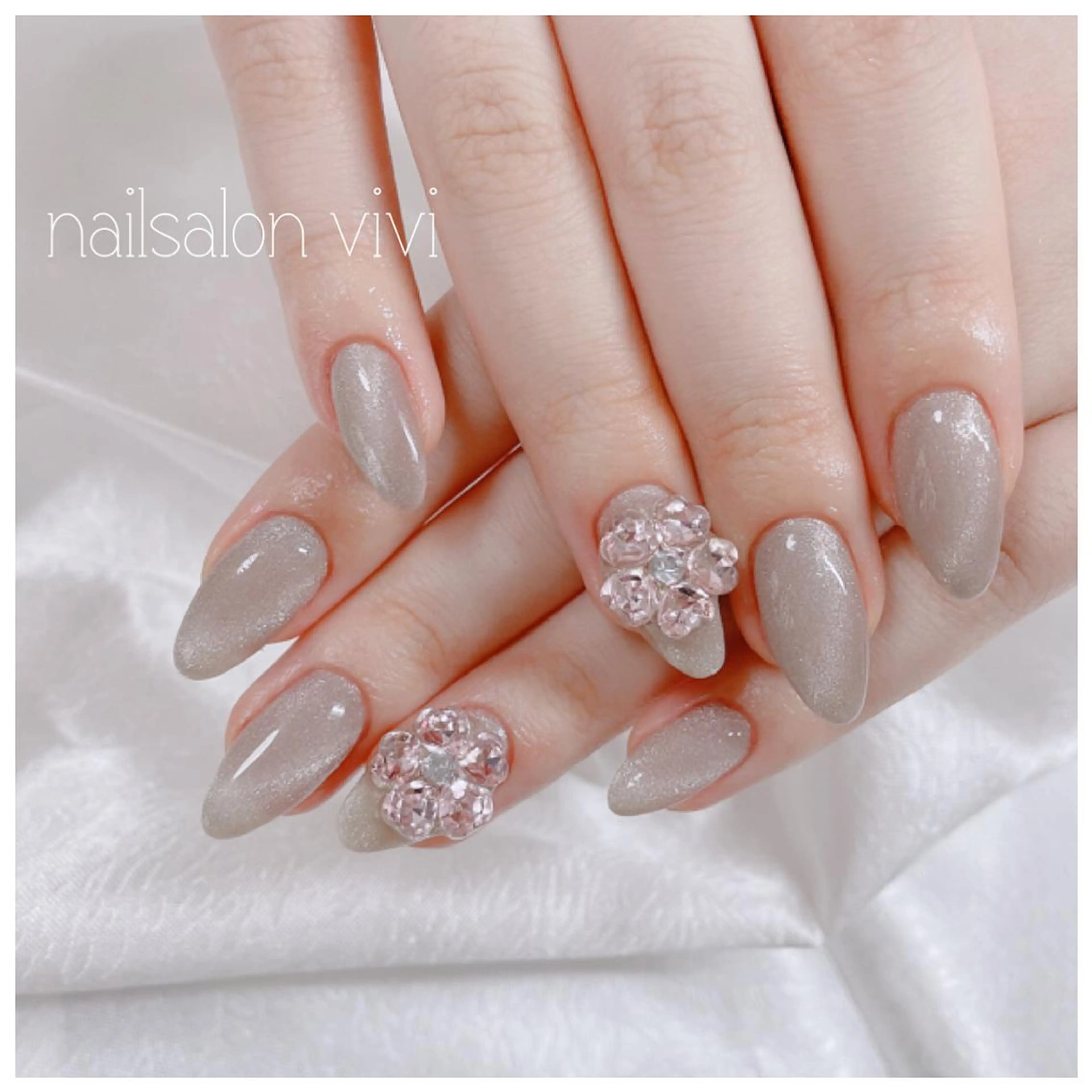ネイル ＶＩＶＩ nailsalonのネイルデザイン