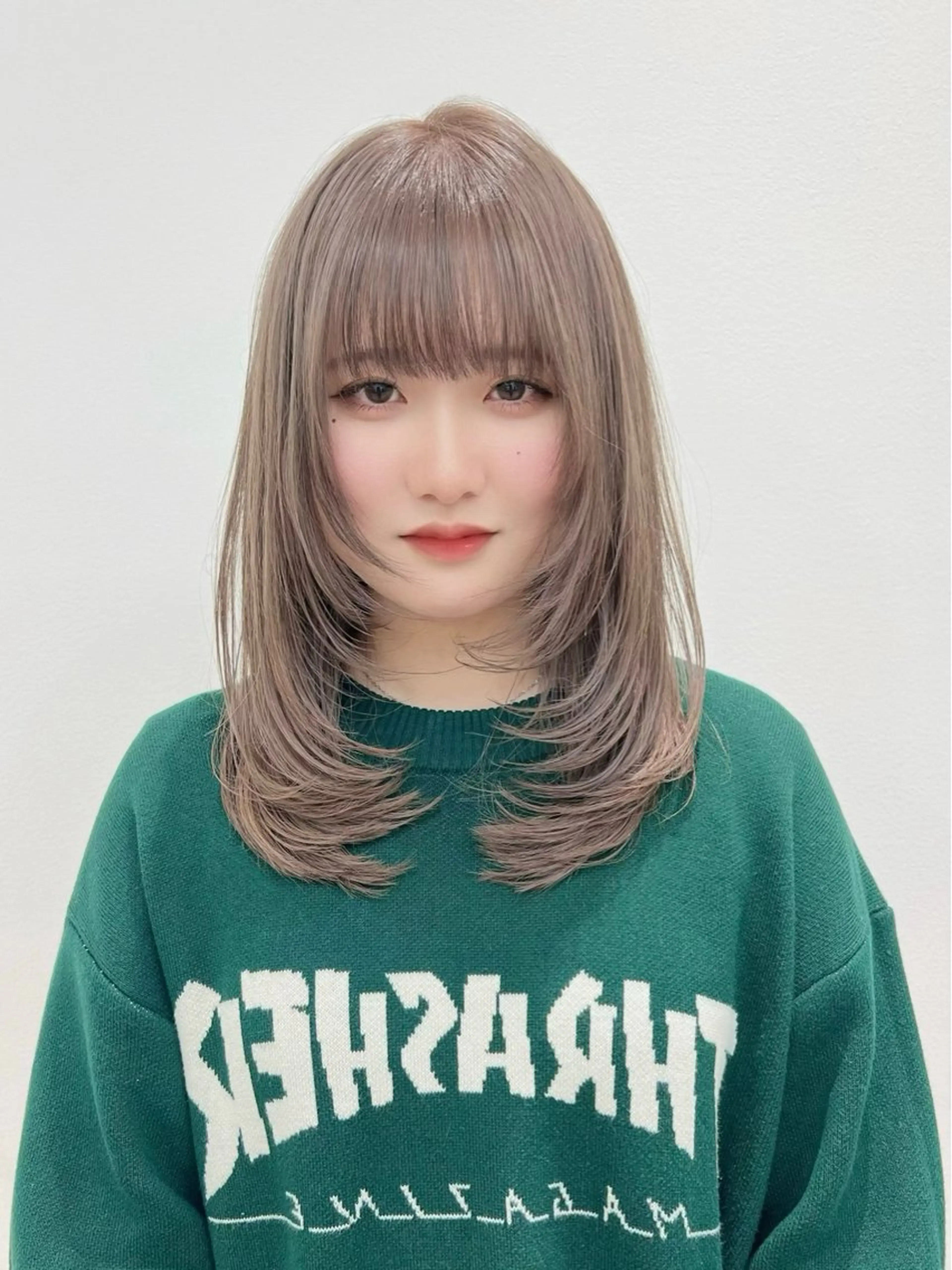 セミロング カラー 小顔ショート🌿 Say.石川葵のヘアスタイル