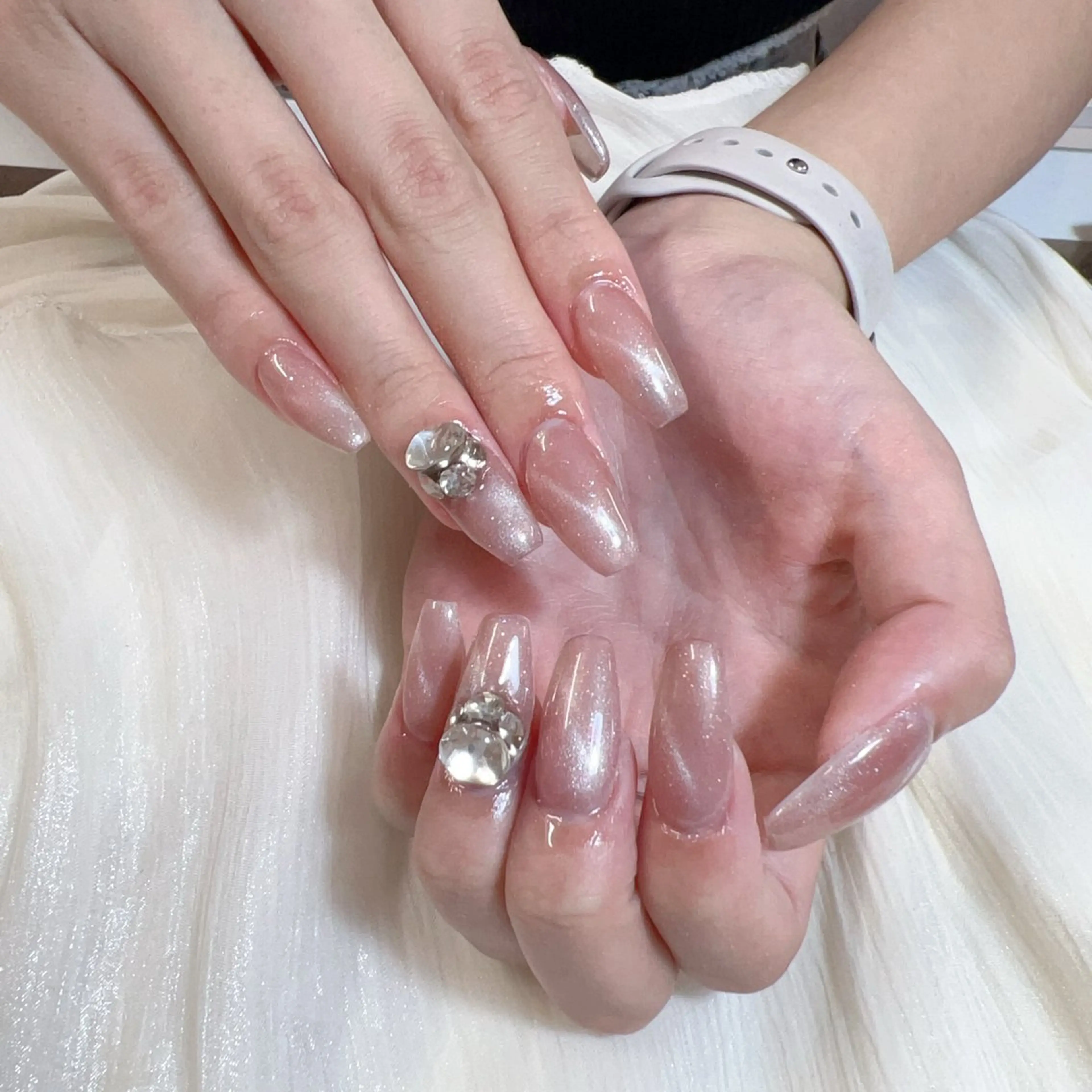 ネイル ハンドネイル 🎀nana🫧 ワンホンネイル🎀のネイルデザイン