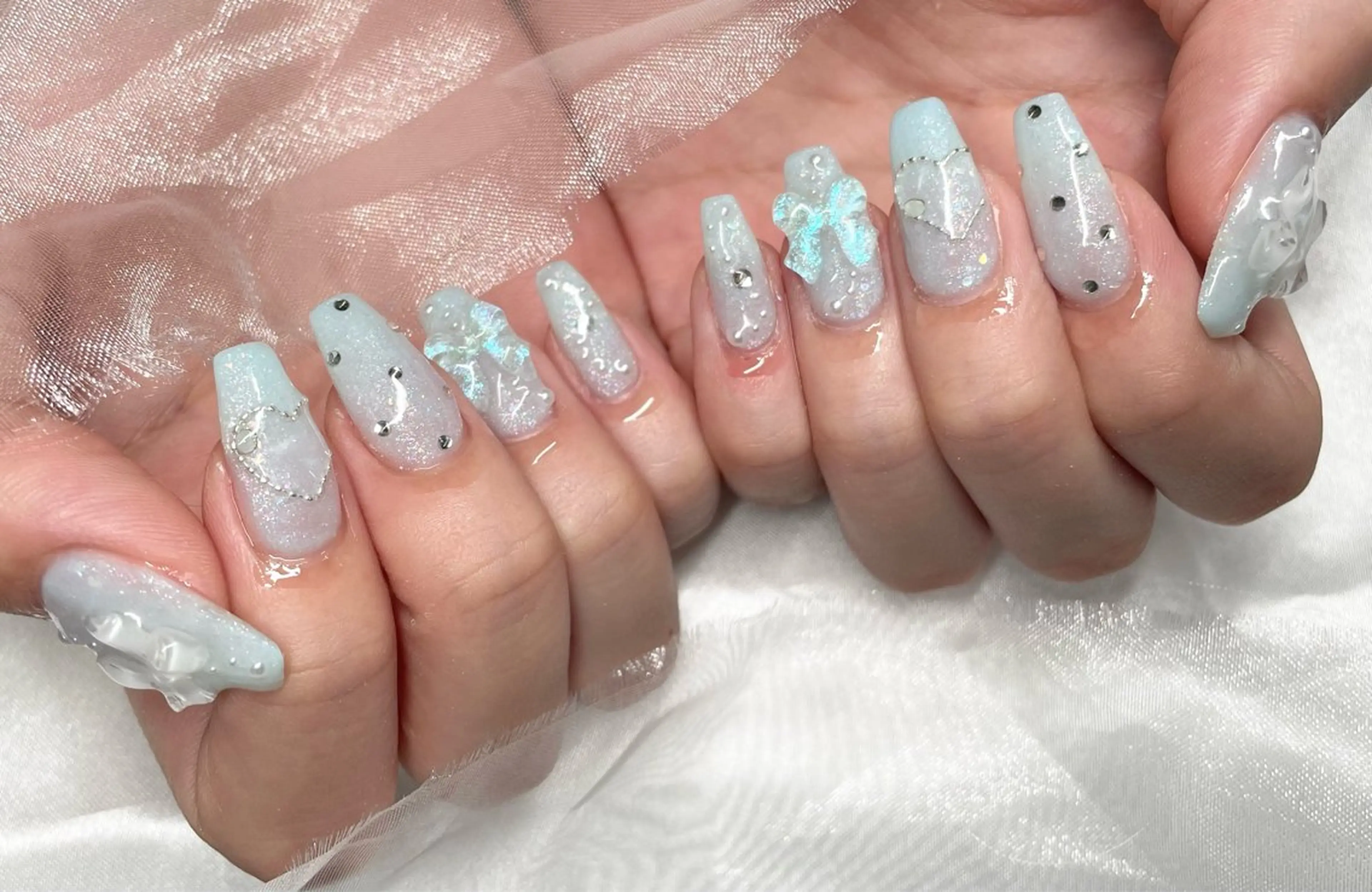 ネイル ハンドネイル Roi〈ロワ〉 Minakoのネイルデザイン