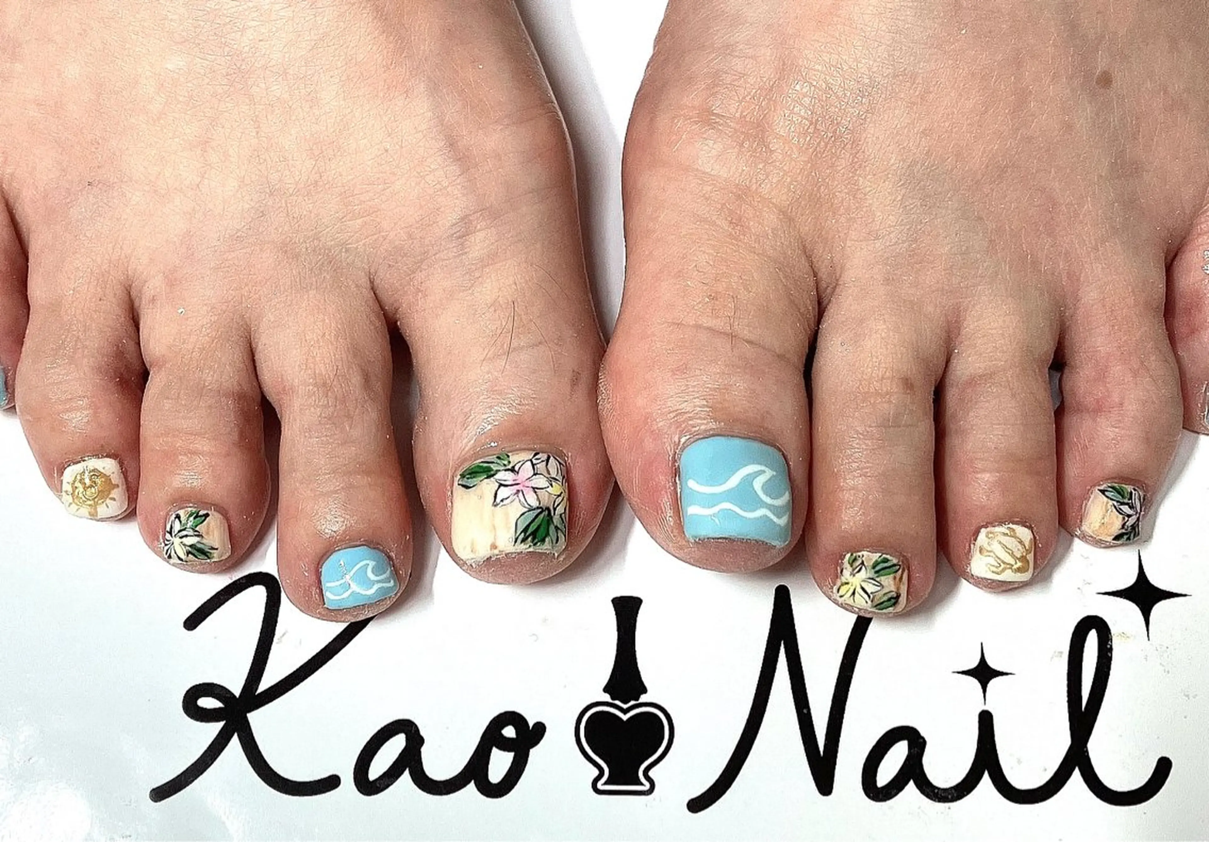 フットジェルネイル（アート・ストーン10粒まで込み）※オフなしの写真