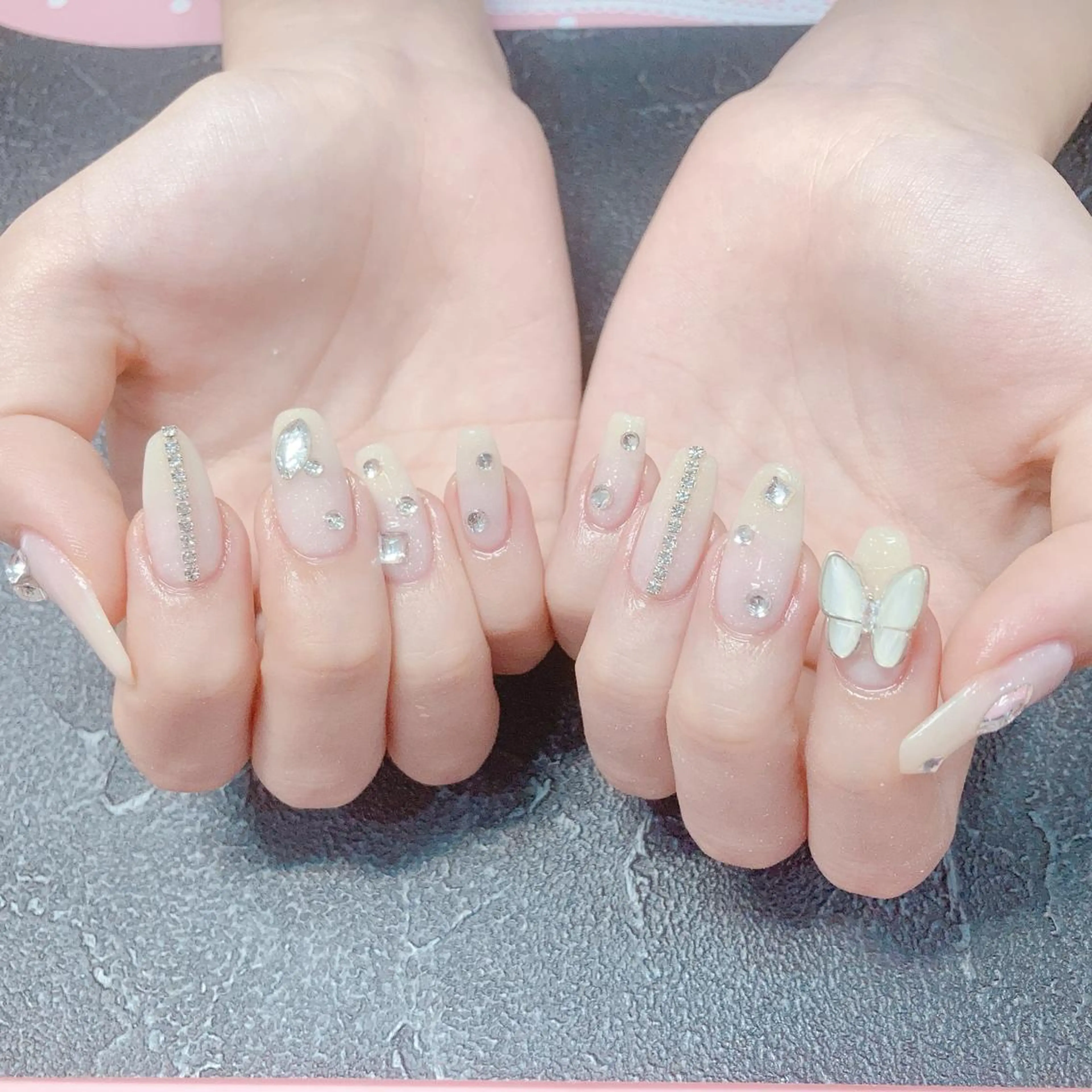 ネイル バニーアイズ ネイル ニューオータニ博多店のネイルデザイン