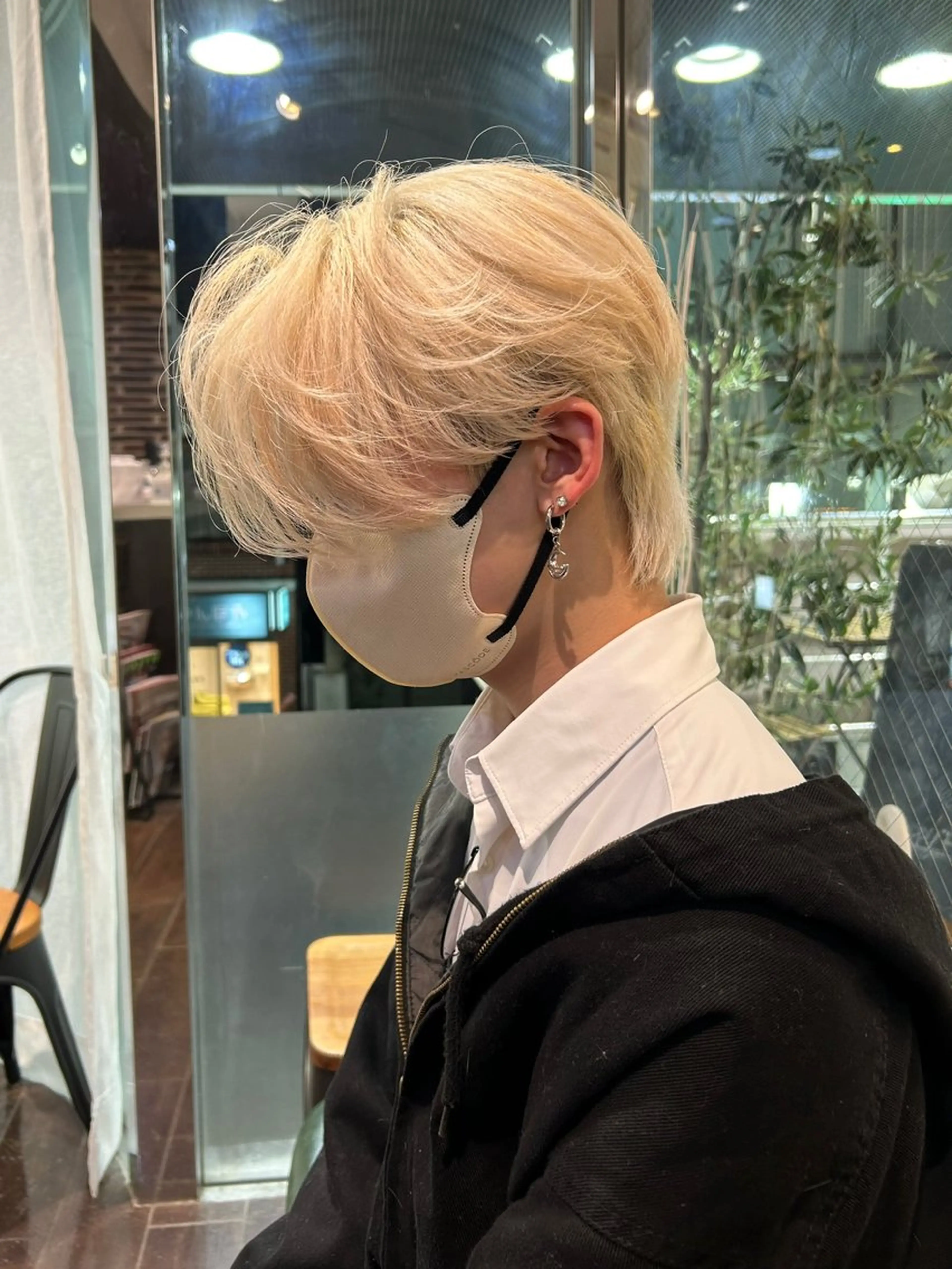 メンズ メンズブリーチ センターパート ダウンパーマ メンズ韓国風 メンズパーマ メンズ/艶髪/カラー サクラ🌸のヘアスタイル