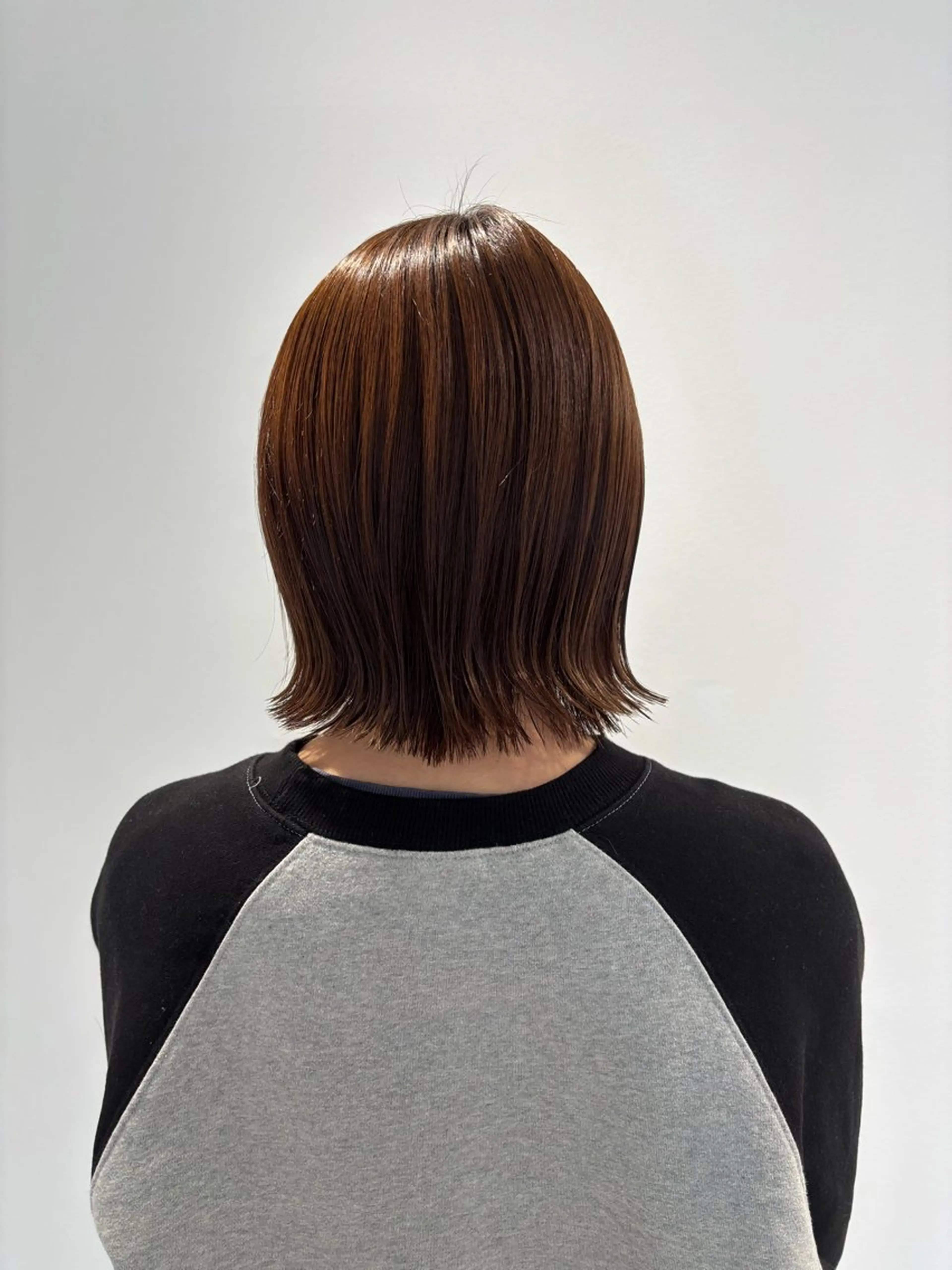 ショート 切りっぱなしボブ ボブ カット ヘアカラー トリートメント ブリーチ/暖色❤️ 岸谷真幸のヘアスタイル