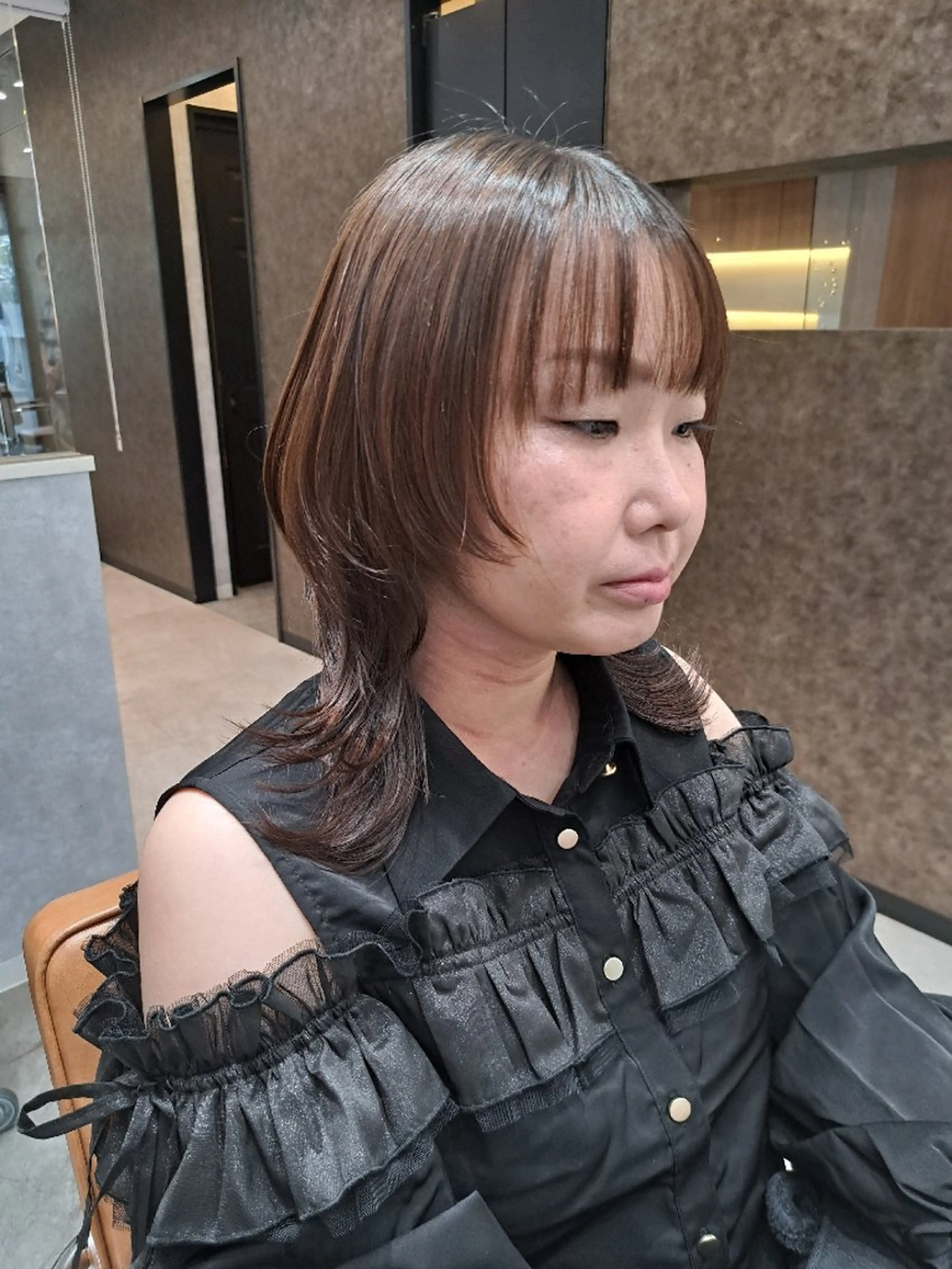 ミディアム レイヤーカット ウルフカット カット 関口 知佳のヘアスタイル