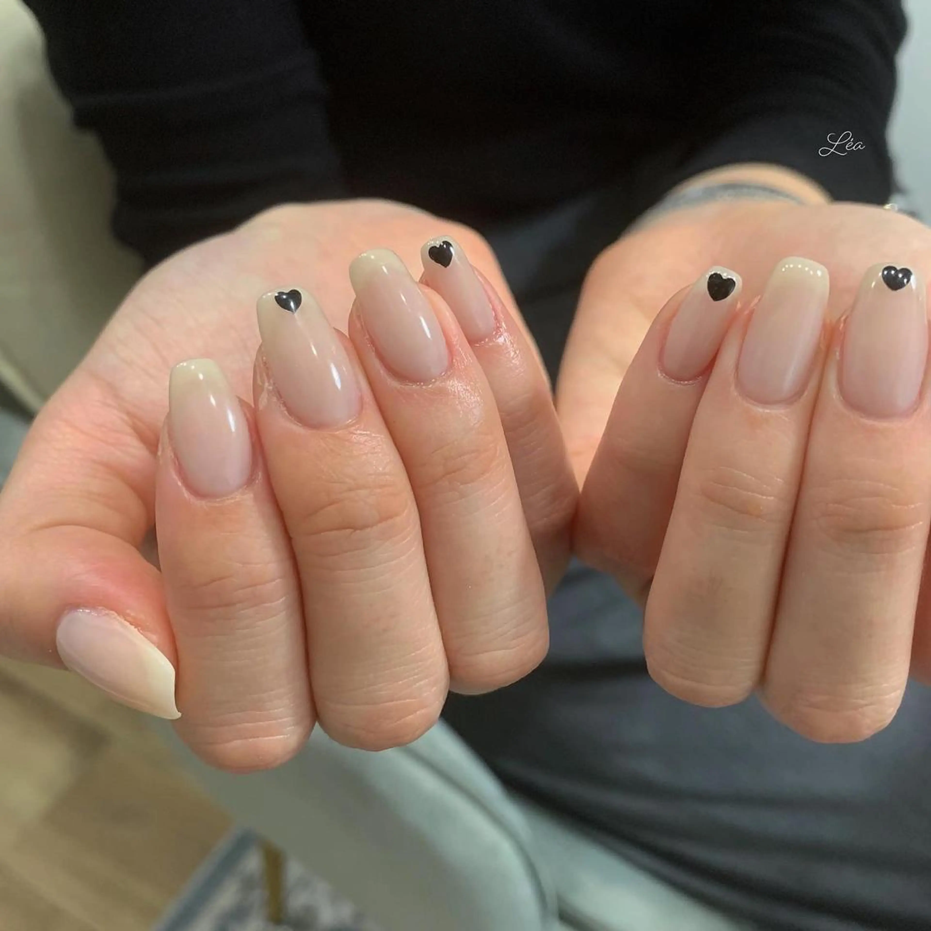 ネイル ジェルネイル パラジェル ソフトジェル Léa nailのネイルデザイン