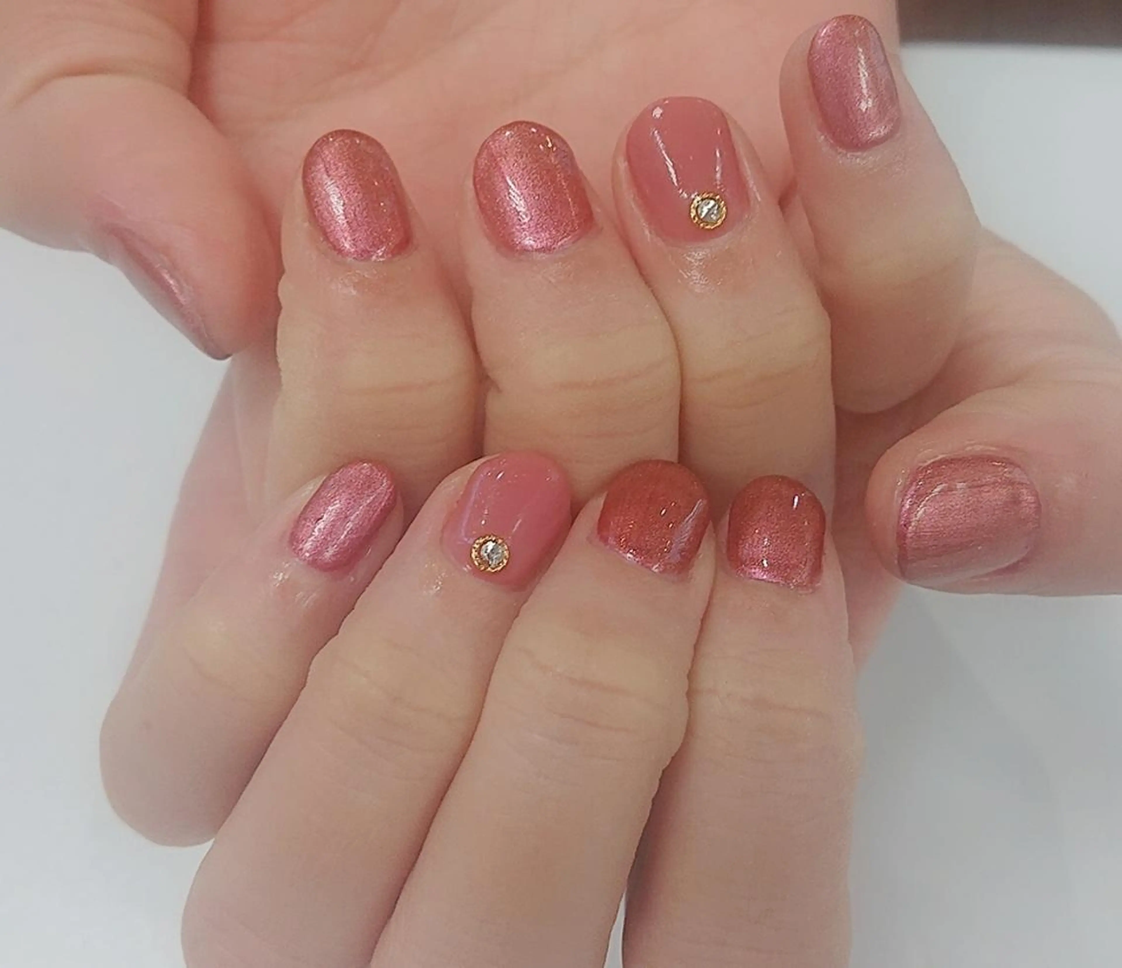 ネイル ピンク 🍒当日もOK🍒 𝑳𝑼𝑵𝑨花井のネイルデザイン