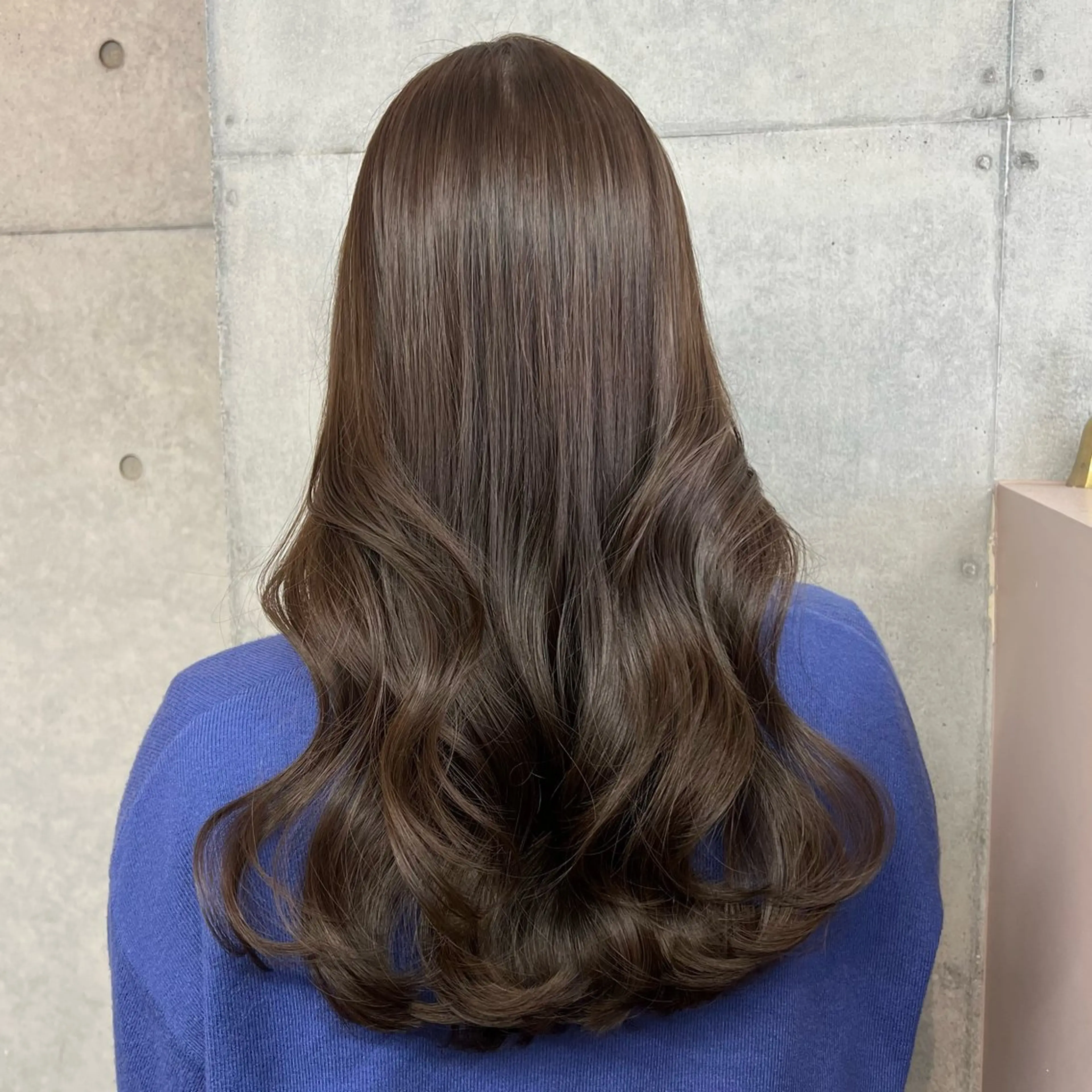 ロング カット ヘアカラー カコ/レイヤーカット ヘアアレンジのヘアスタイル