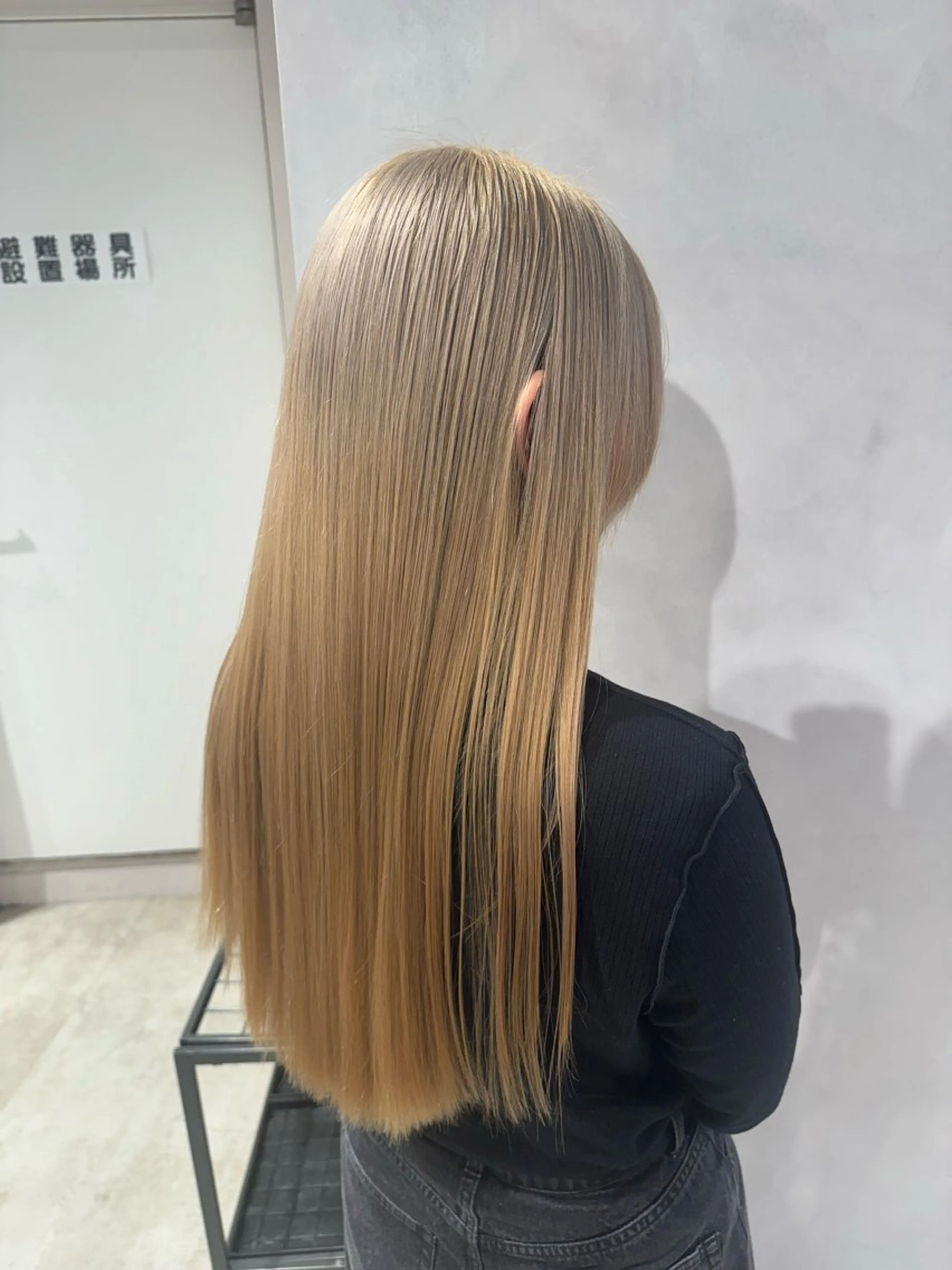 ロング カラー ブリーチ 抜きっぱなしブロンド ブロンド カット ヘアカラー トリートメント 透明感カラー✨艶髪 制作🌱山根あゆみのヘアスタイル