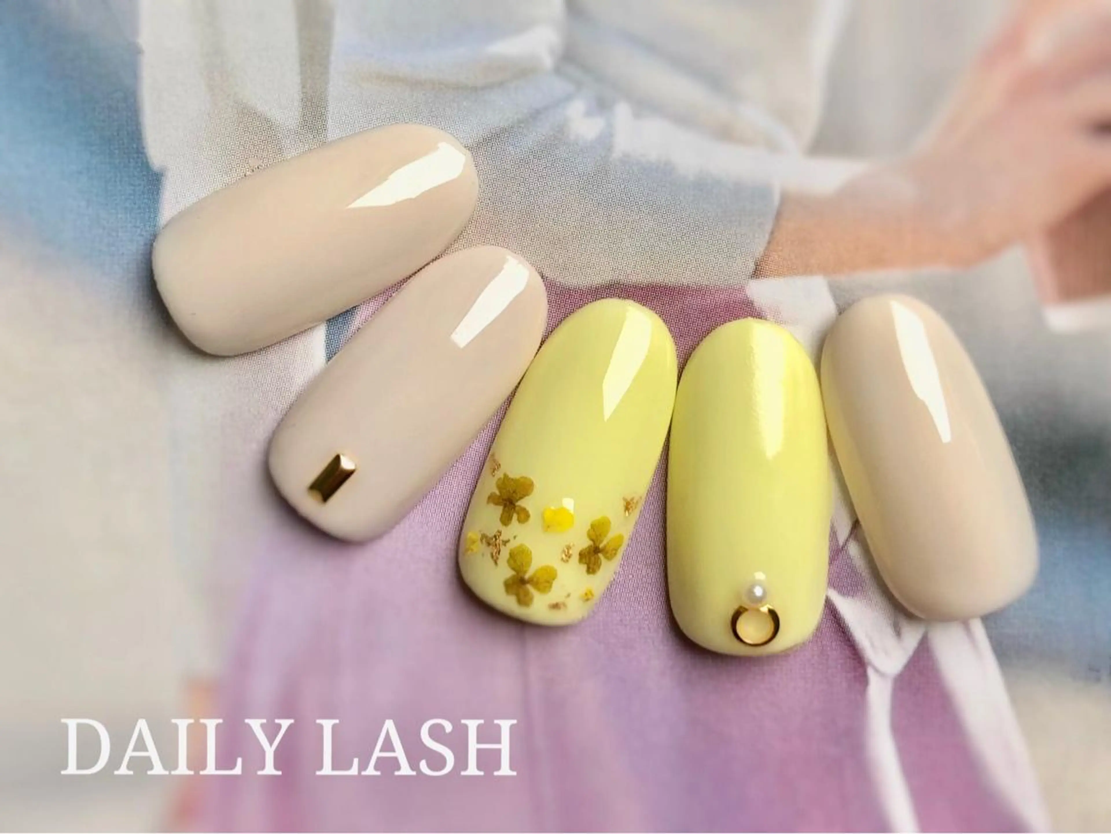 ネイル アートネイル S Sの眉毛・アイブロウイメージ