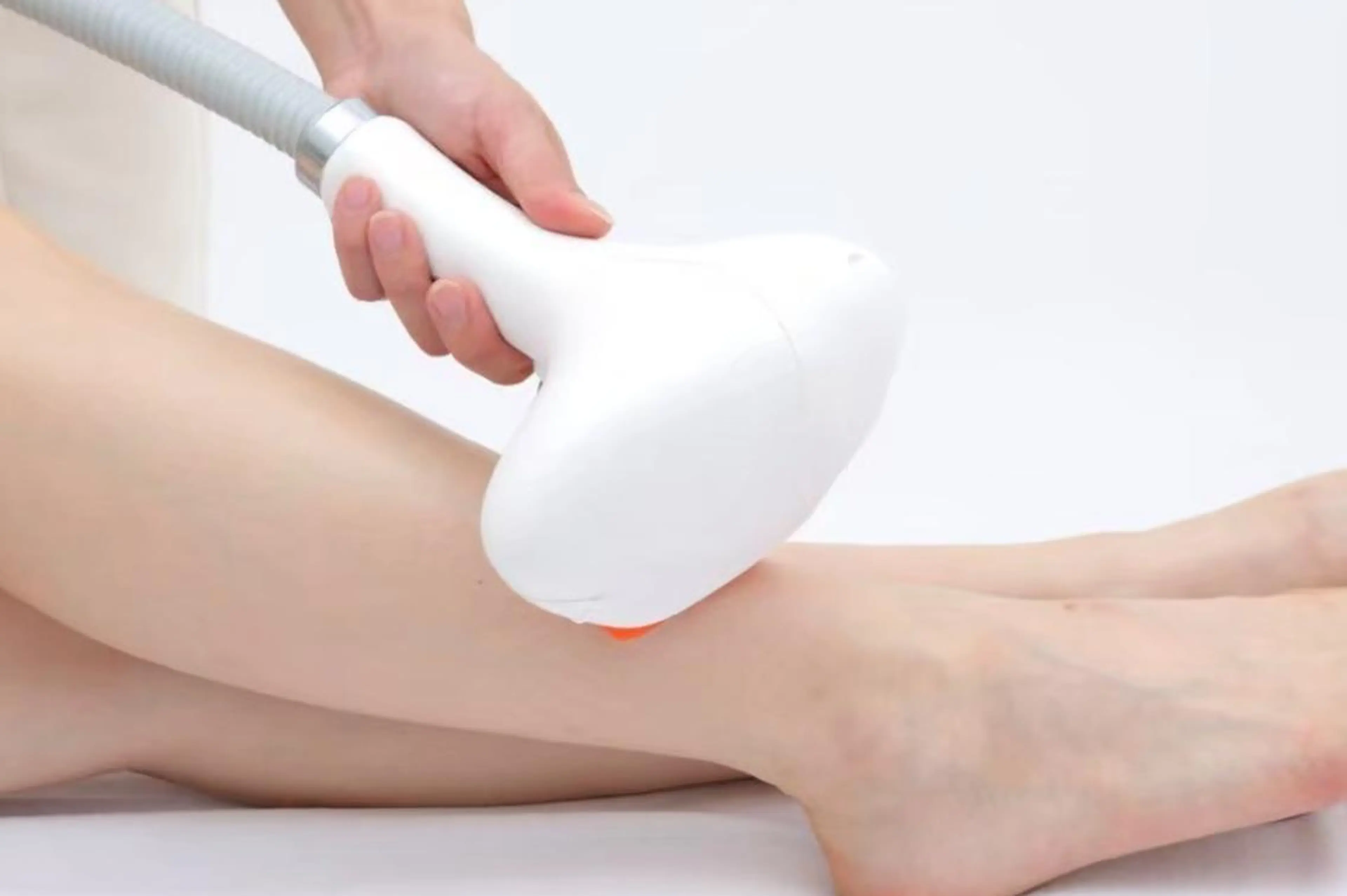 両脚　(指まで)10月末まで半額🤩すご抜け⭐の写真