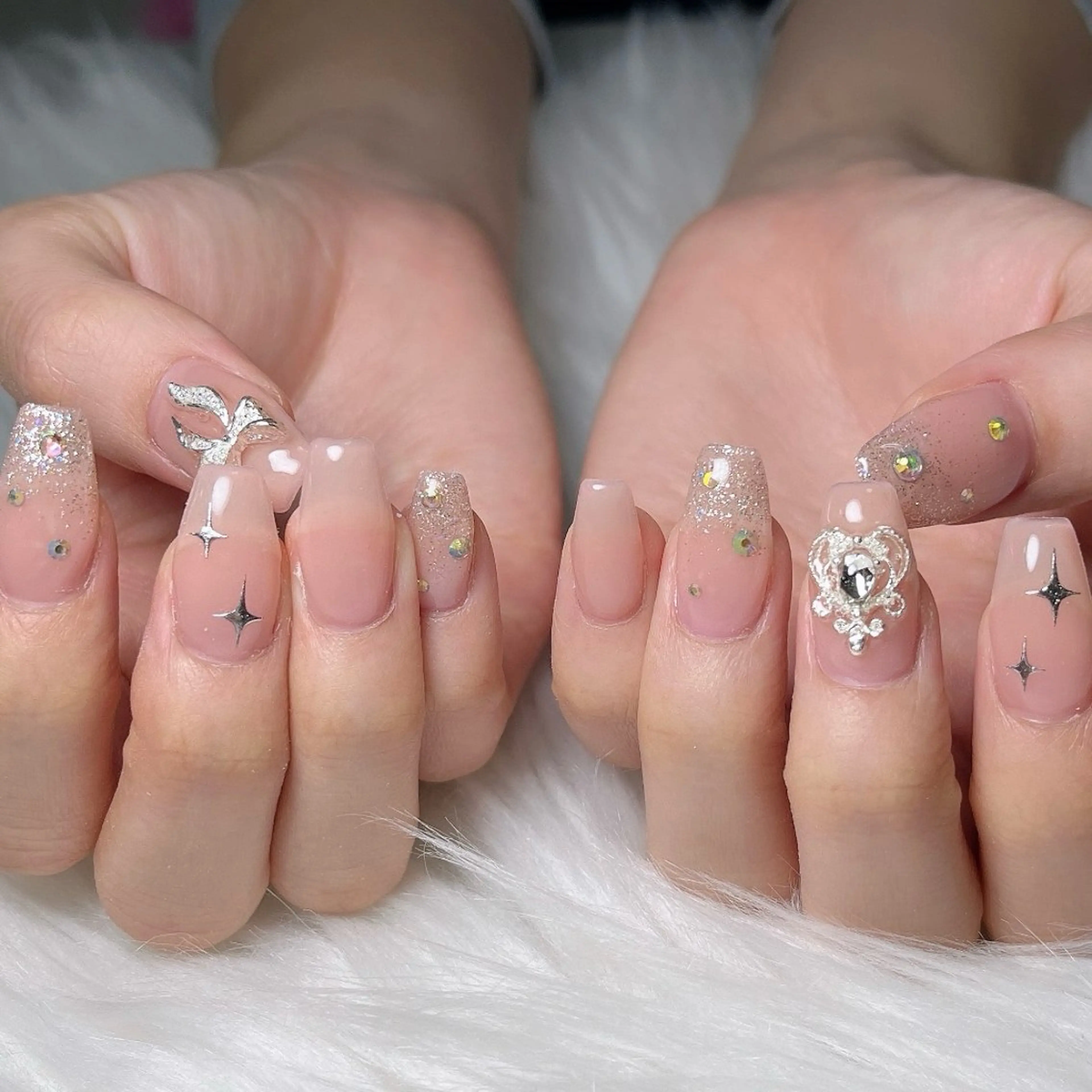ネイル 韓国ネイル ラメ(グリッター) 持ち込み 🐕‍🦺Yappy 💗A-tanのネイルデザイン