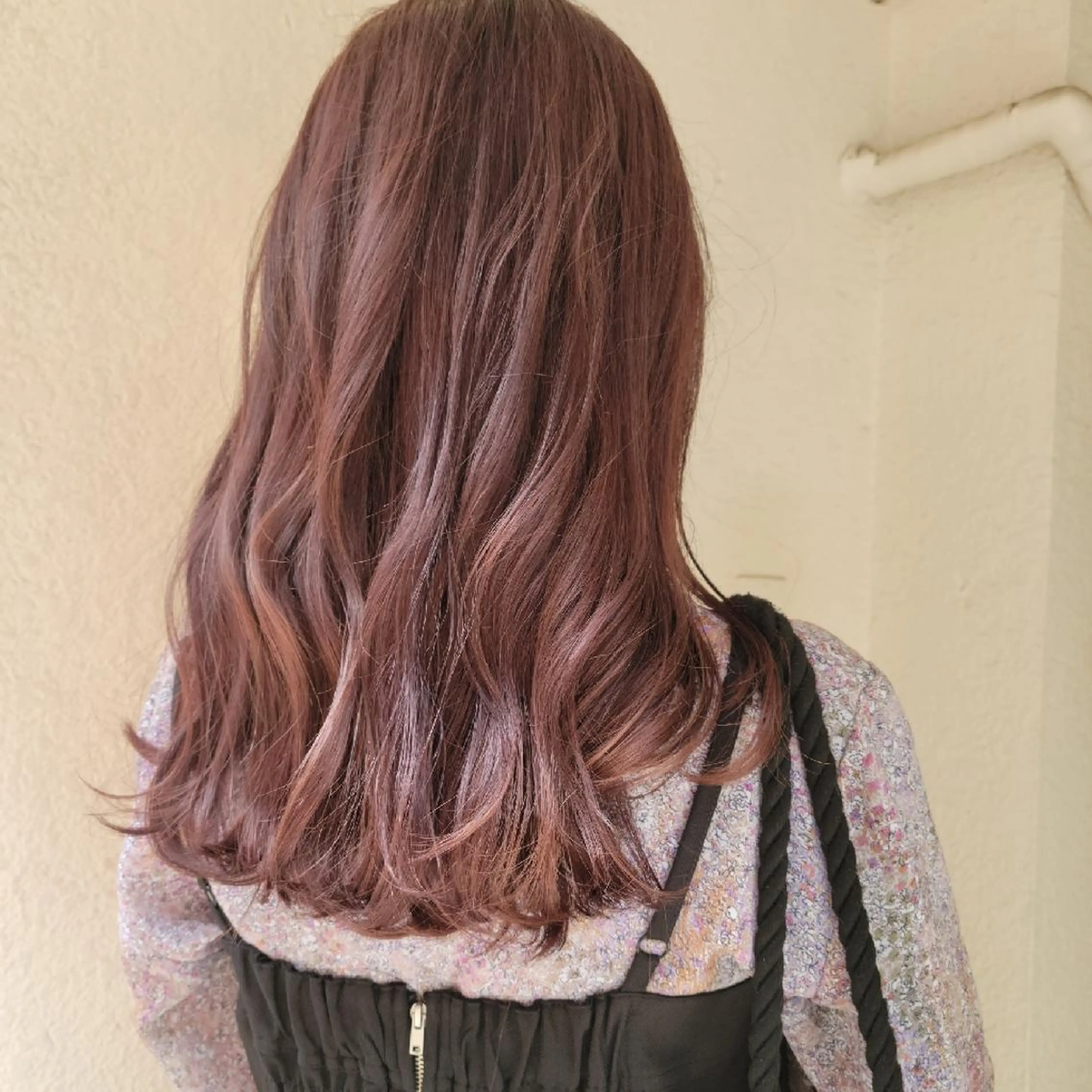 セミロング カット ヘアカラー トリートメント 🇰🇷透明感×ハイ トーン🌟tomoのヘアスタイル