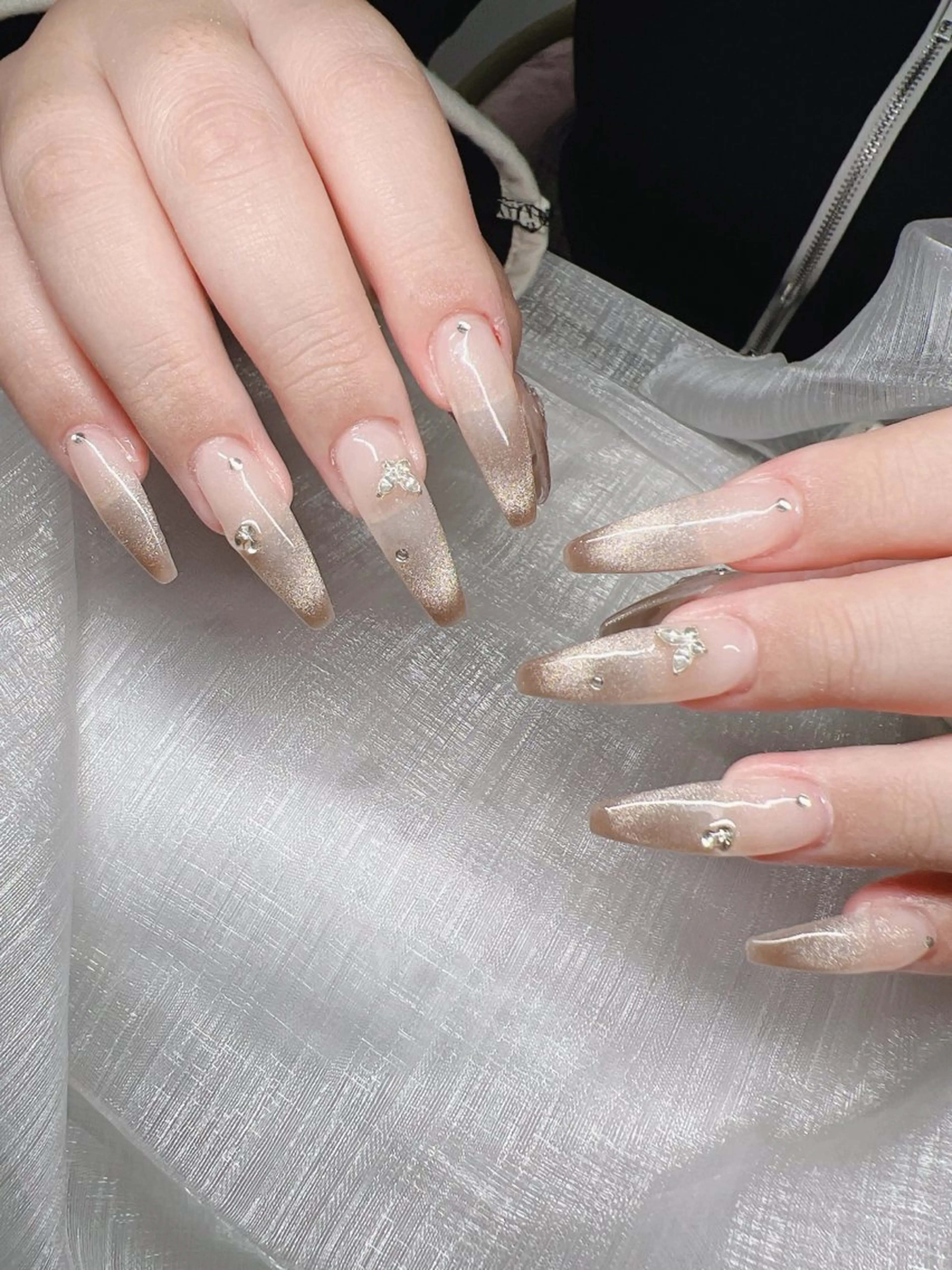 ネイル ハンドネイル Lee Nailsのネイルデザイン