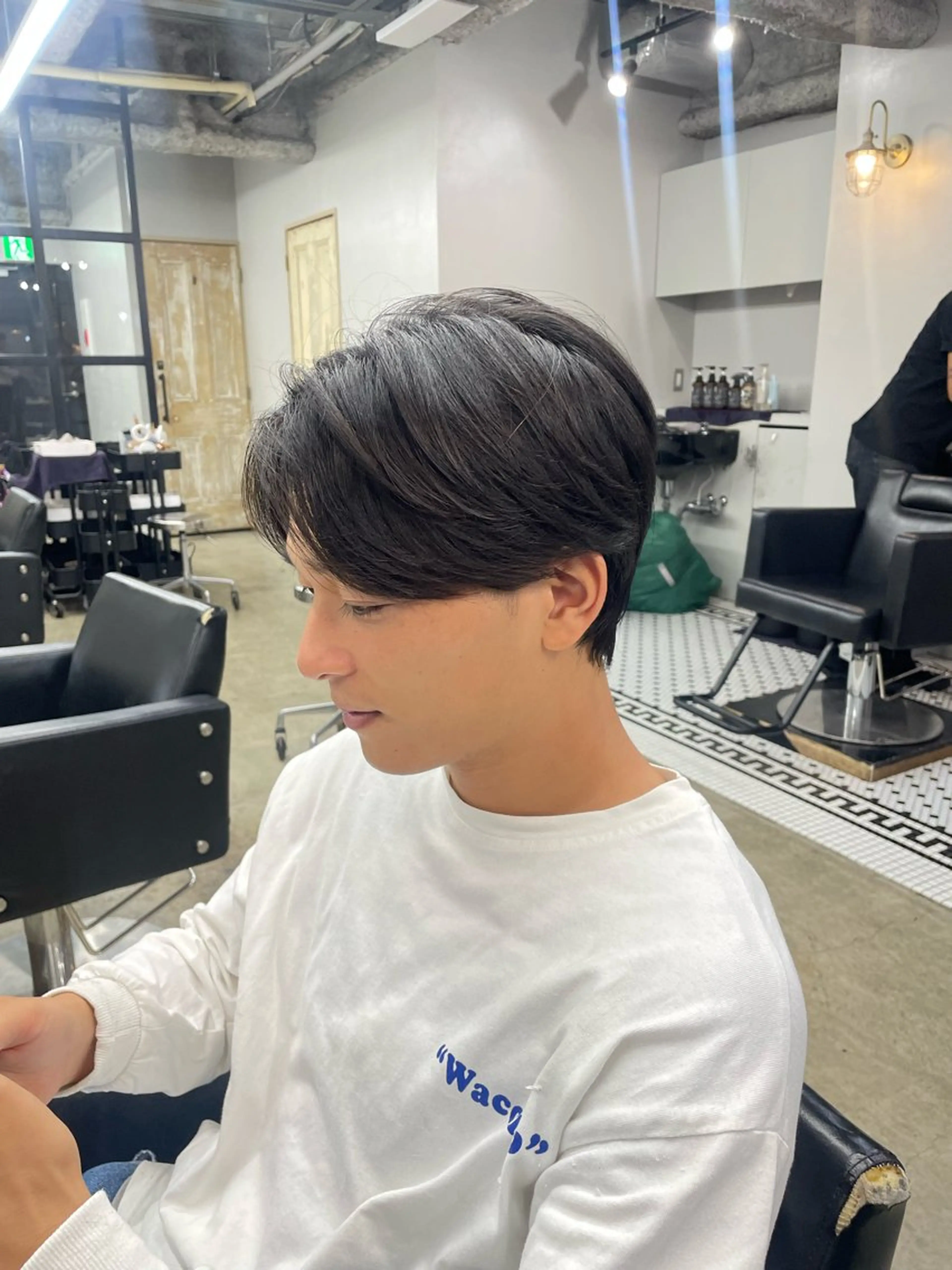 パーマ メンズ カット ヘアカラー パーマ トリートメント ヘアセット 新宿/韓国ヘア/ 髪質改善ストレートのヘアスタイル